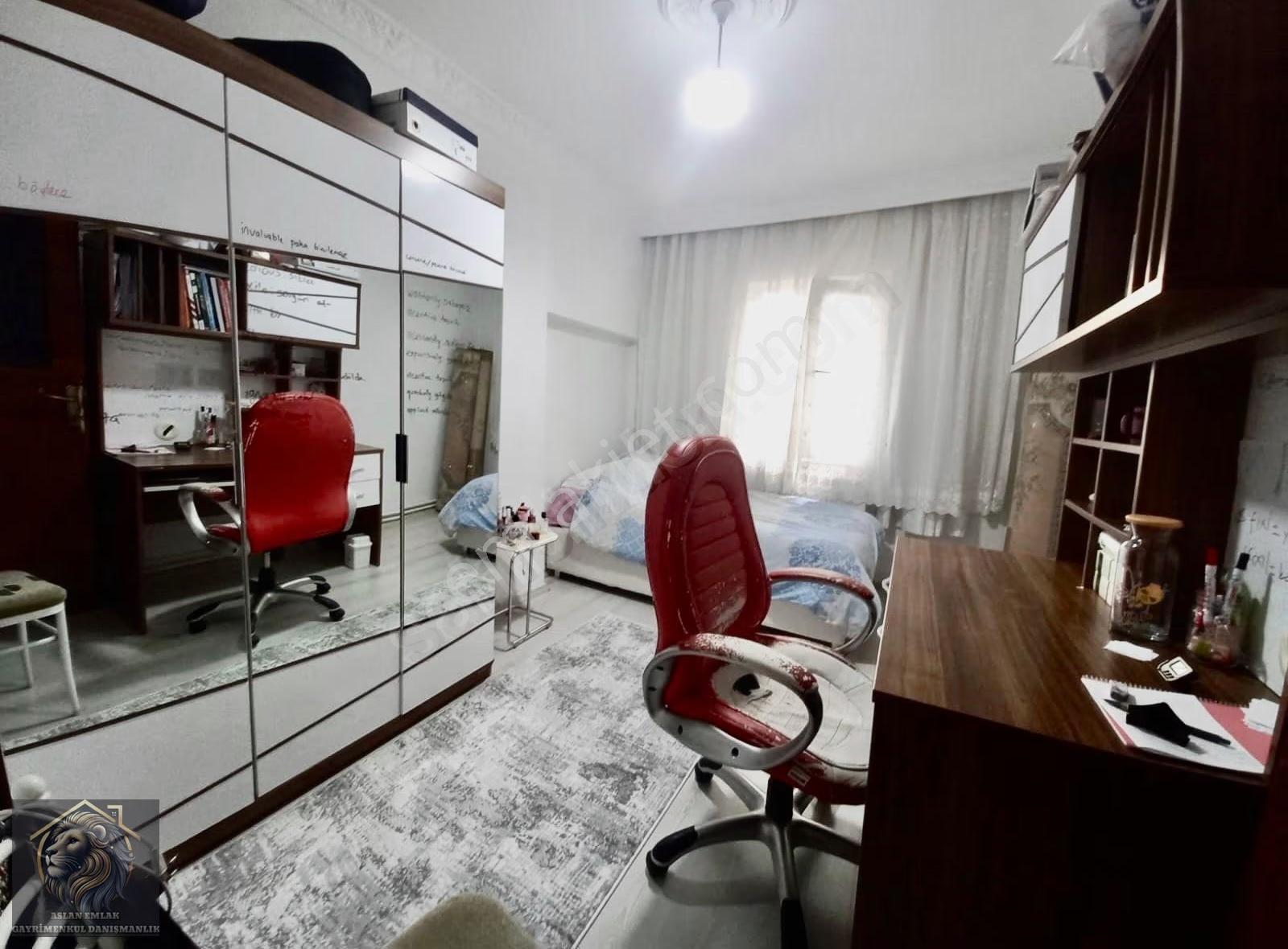 Akşemsettin Mah'de Ara Katta Ön Cephede Satılık Daire - Görsel 18
