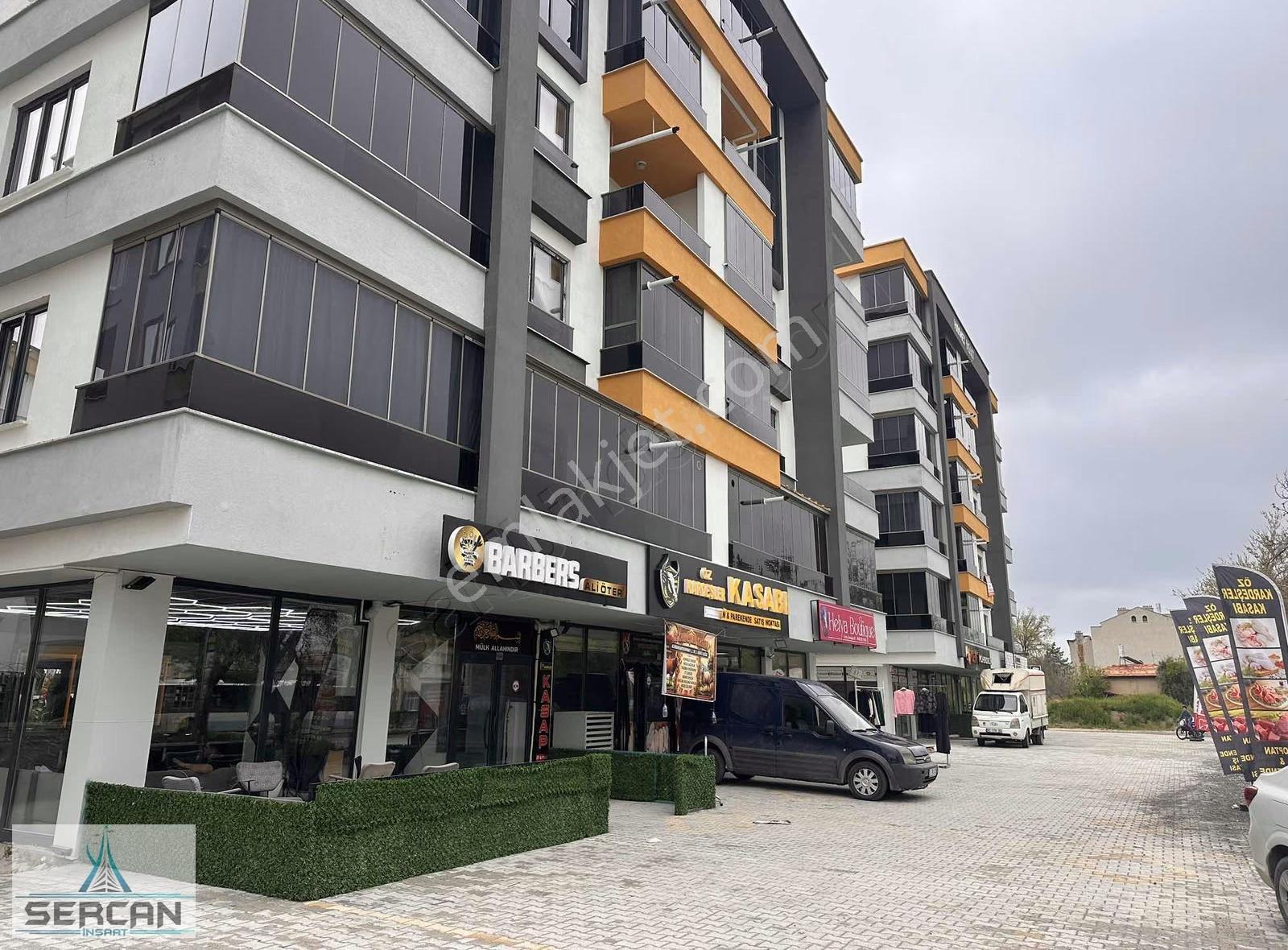 Büyükkumköprü Caddesine Cephe 93 M2 Köşe Çift Cepheli Dükkan
