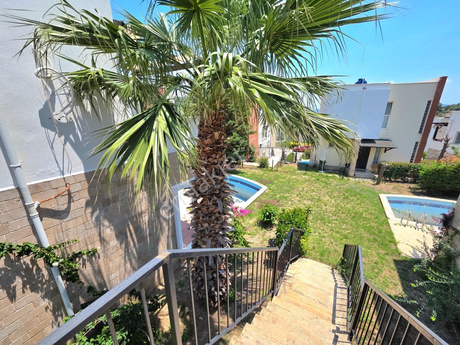 Kıyıkışlacığın En Güzel Sitesinde Deniz Manzaralı Müstakil Villa - Görsel 10