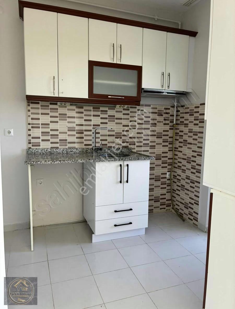 Kayaşehir 20.bölgede Boyalı Boş Kiralık 2+1 Daire Metro Yanında - Görsel 31