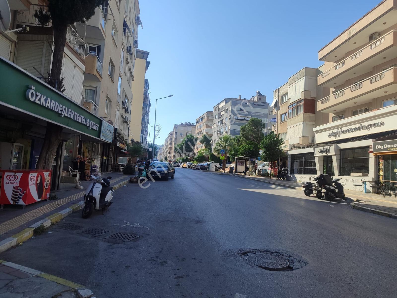 Balçova 'nın İşlek Noktasında 21 M2 Kiralık Dükkan - Görsel 7