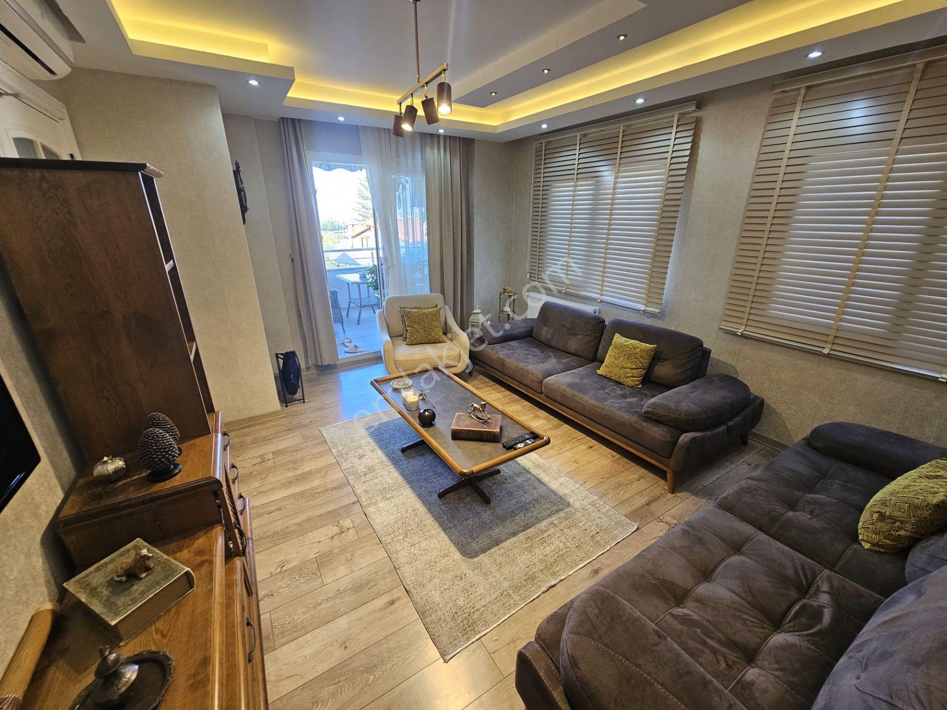Kurttepe Mah. Göl Manzaralı 3+1 Kombili+ankstreli+2banyolu+giyinme Odalı+cam Balkonlu Satılık Daire - Görsel 10