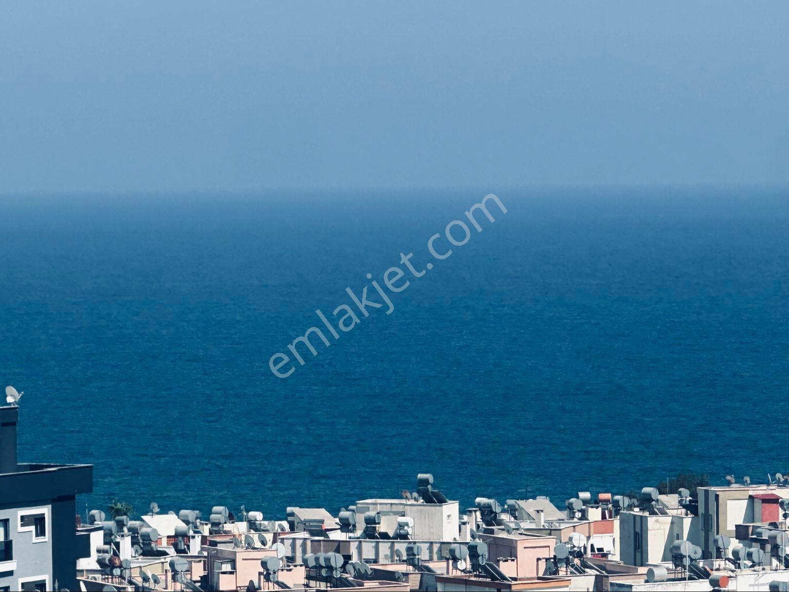 Mezitli Akdenizde Kiralık Deniz Manzaralı 3+1 Lüks Daire