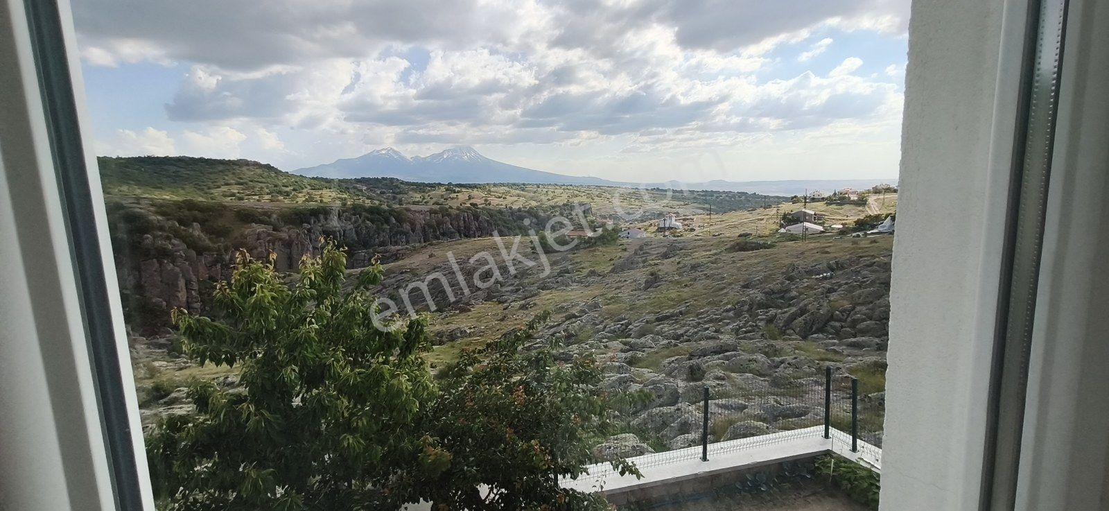 Güzelyurtta Hasandağı Ve Manastır Vadisi Manzaralı Villa - Görsel 31