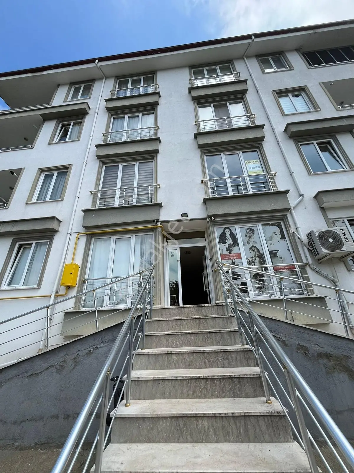 Cide Demirtaş Emlaktan Eşyalı Kiralık 2+1 Amerikan Mutfak - Görsel 4