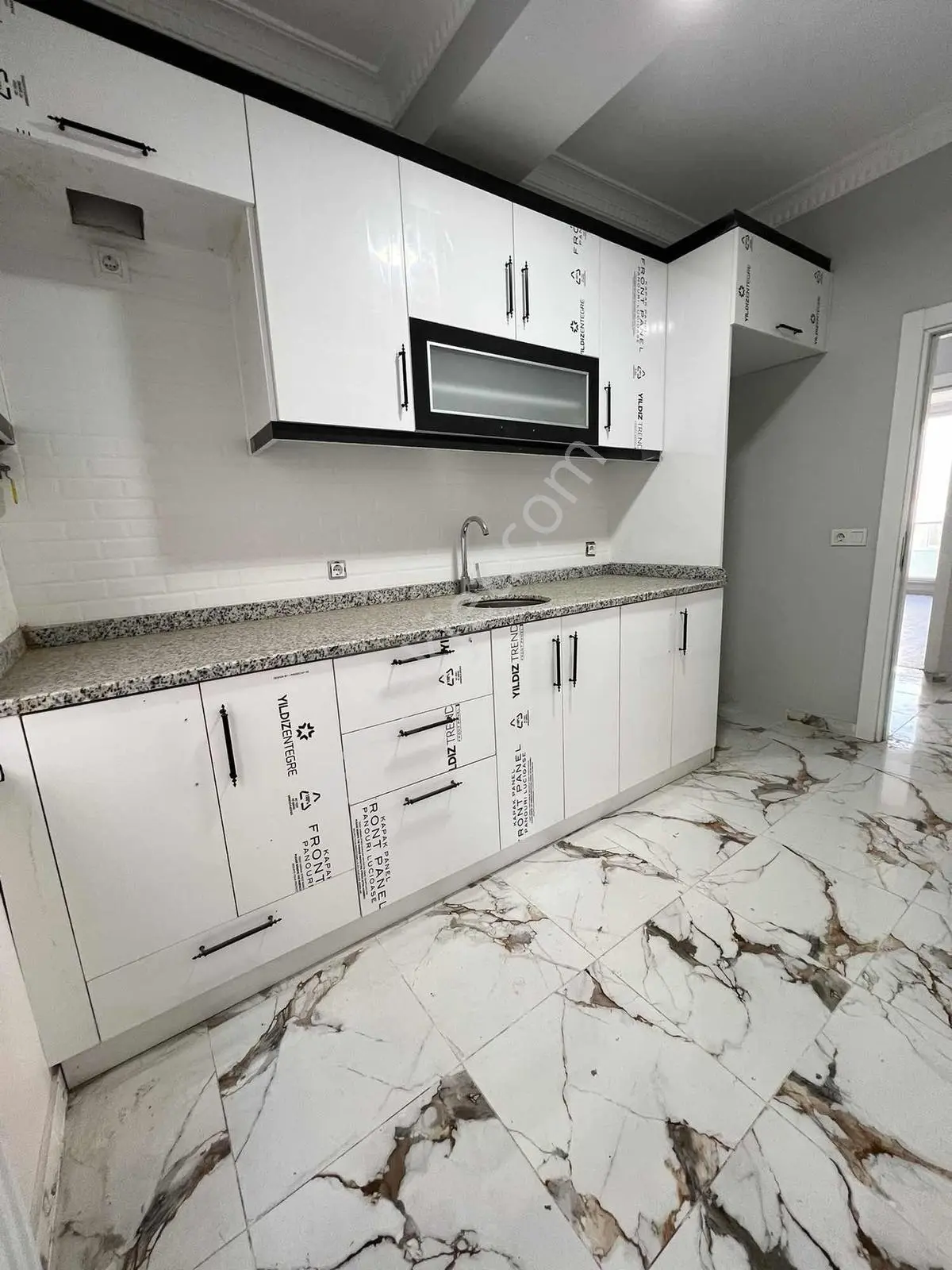 Anadolu Mahallesinde Yüksek Giriş 2+1 Kiralık Daire