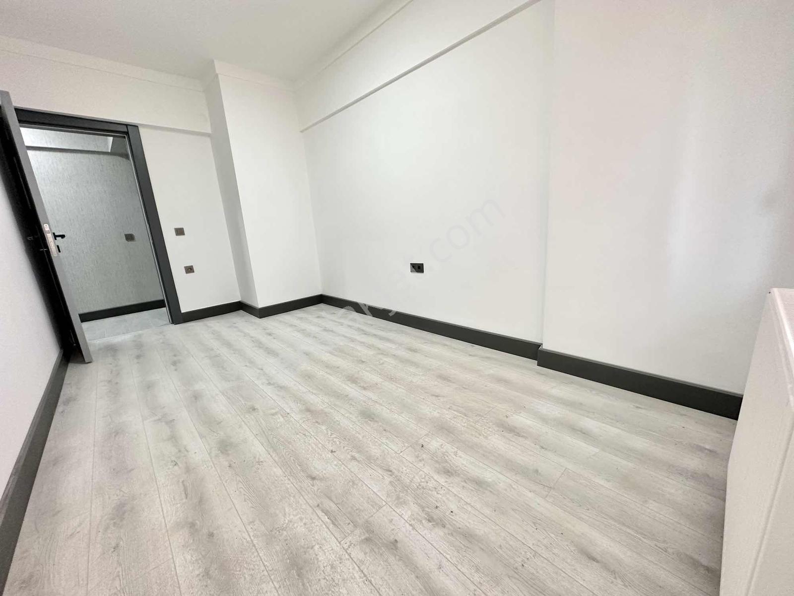 Ayrancı Şimşek Sk. Tunalı Meclis Yanı Otoparklı Full Yapılı 2+1 - Görsel 15