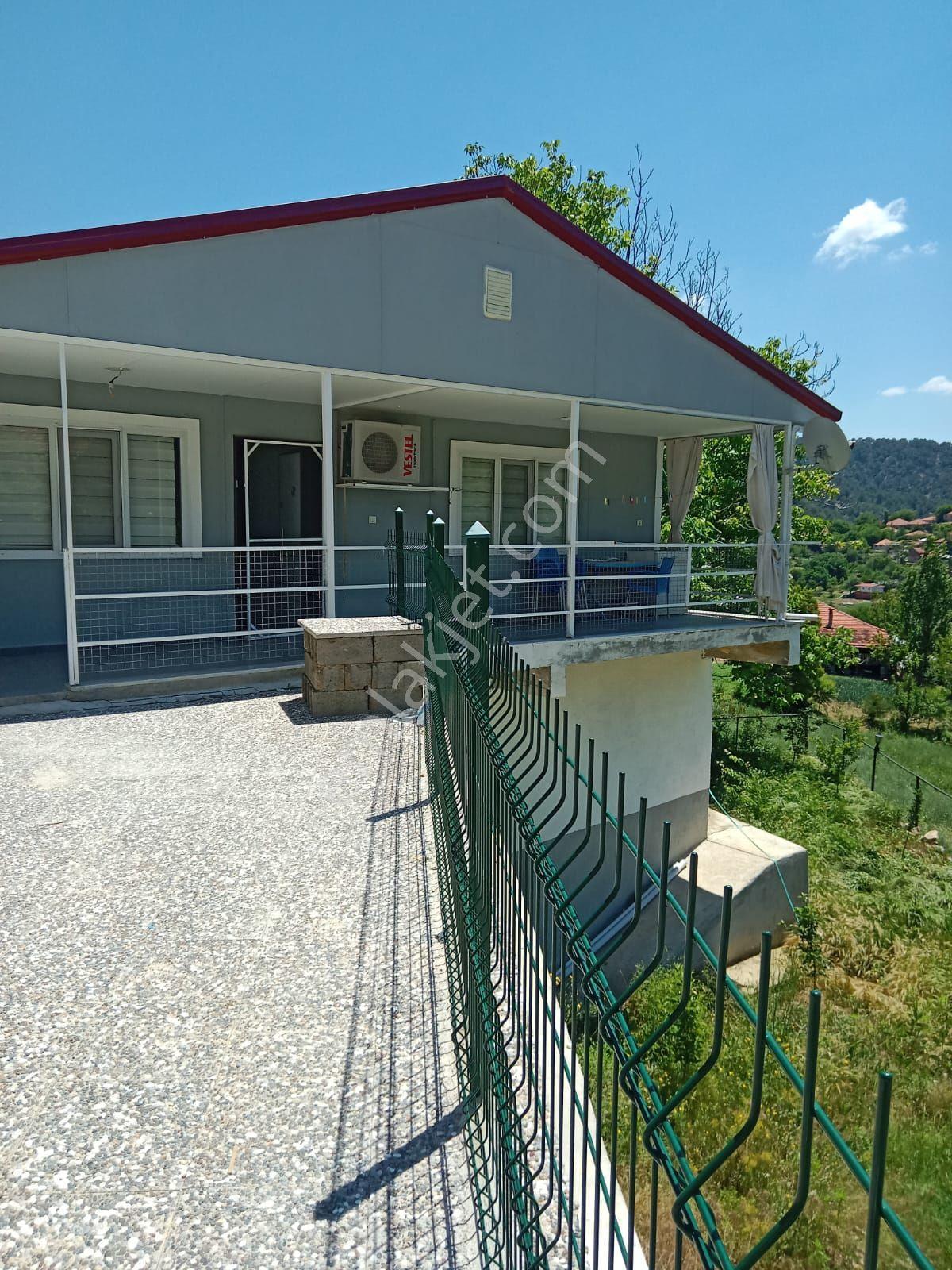 Burdur Gölhisar Yeşildere’de 480m² Müstakil Arsada 2+1 Eşyalı Yayla Evi Satılık - Görsel 3