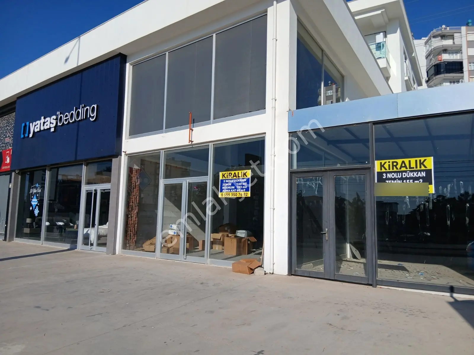 Kepez Varsak'ta Tramvay Hattı Üzeri 560 M² Kiralık Dükkan