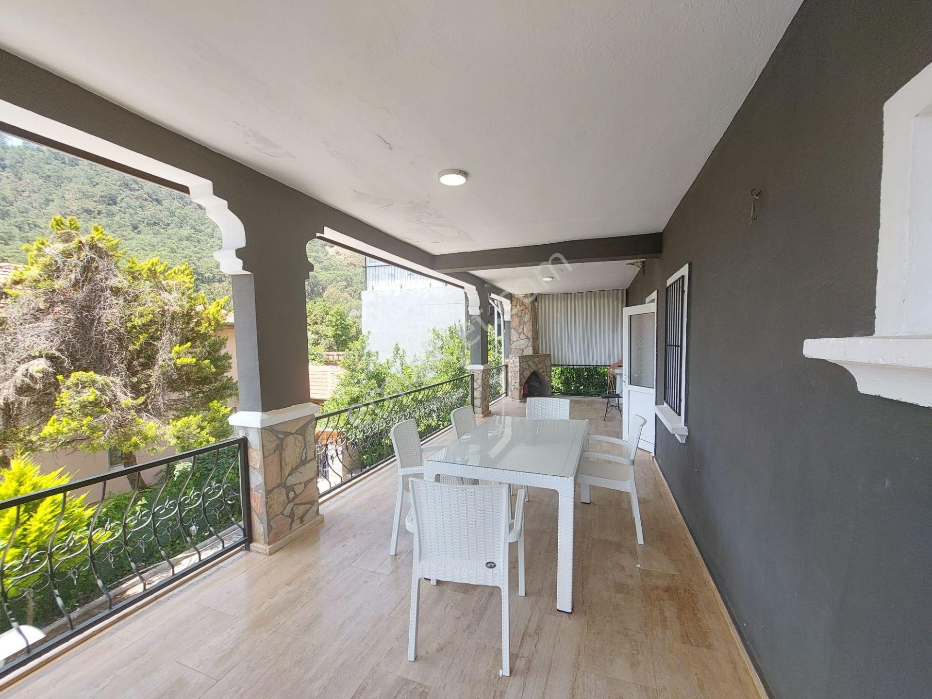 Mugla Fethiye Göcek Te 515 M2 Arsada Deniz Manzaralı 3 Daire Müstakil Olarak Satılık - Görsel 24
