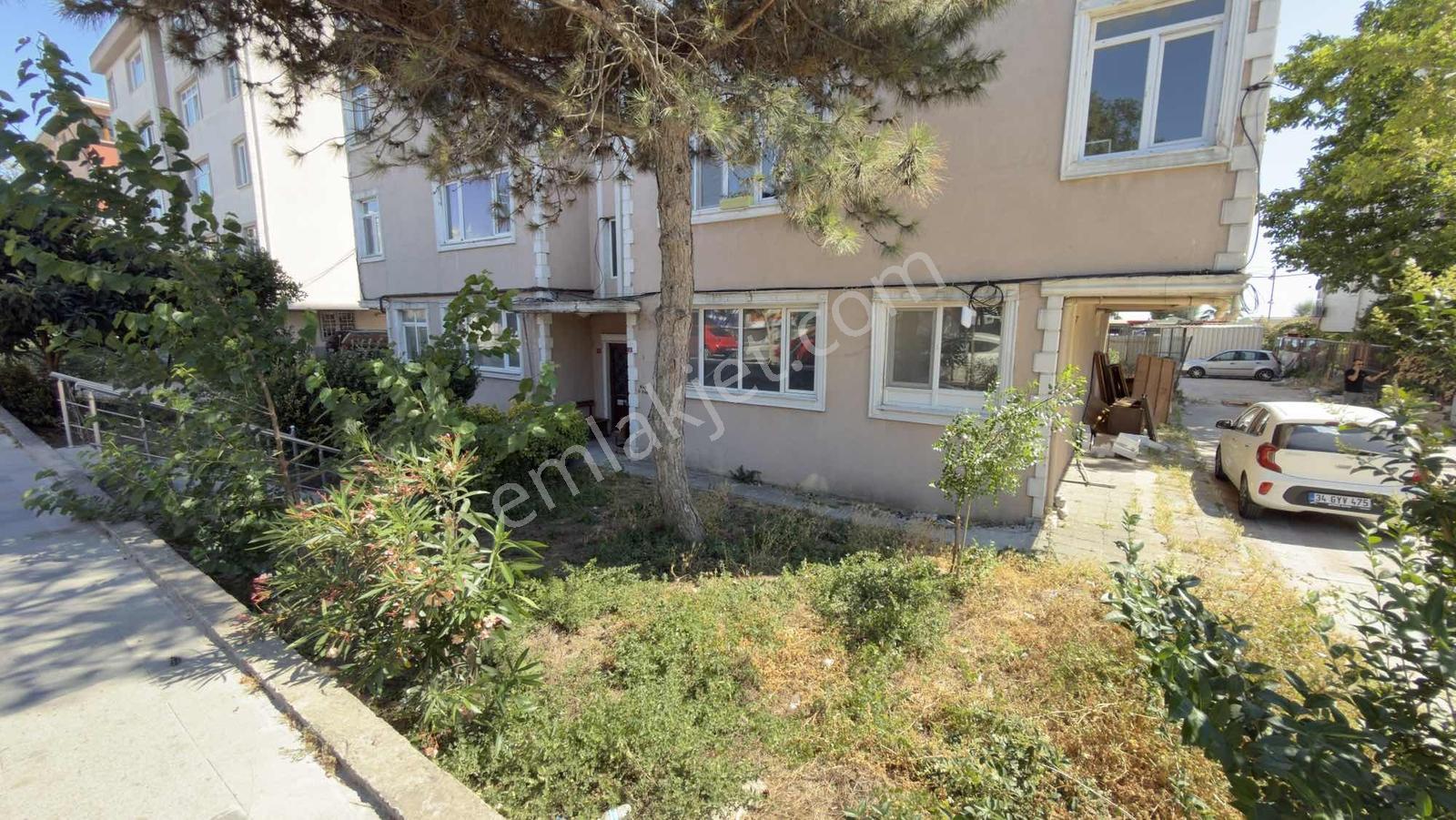Silivri Sahilde Merkezi Konum Giriş Kat Kiralık Geniş 2+1 Daire