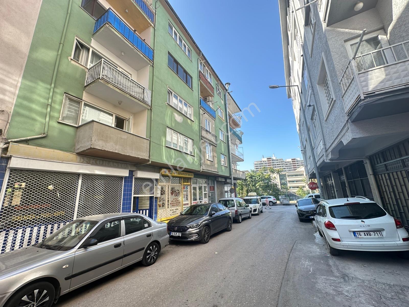 Elmasbahçeler Mahallesinde 65 M2 Kiralık İşyeri - Görsel 2