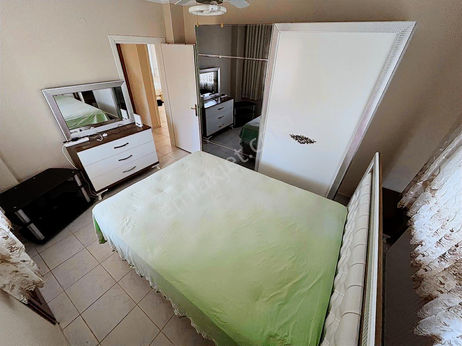 Güçlü Kardeşler Altınoluk Merkezde Denize Yakın 4+1 Villa - Görsel 20