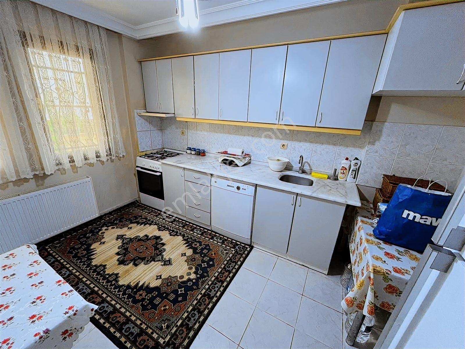 Güçlü Kardeşler Altınoluk Merkezde Denize Yakın 4+1 Villa - Görsel 31
