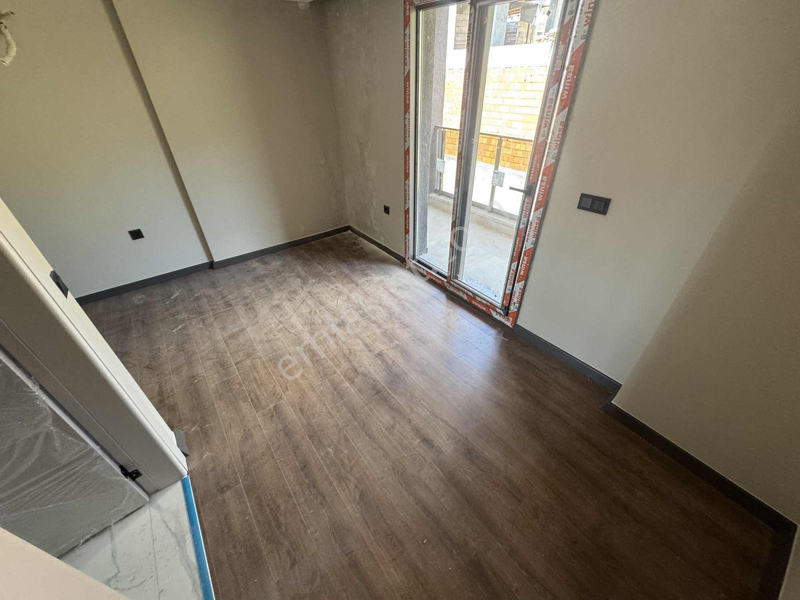 Güçlü Kardeşler Altınolukta 3+1 Bahçeli Lüks Villa - Görsel 33