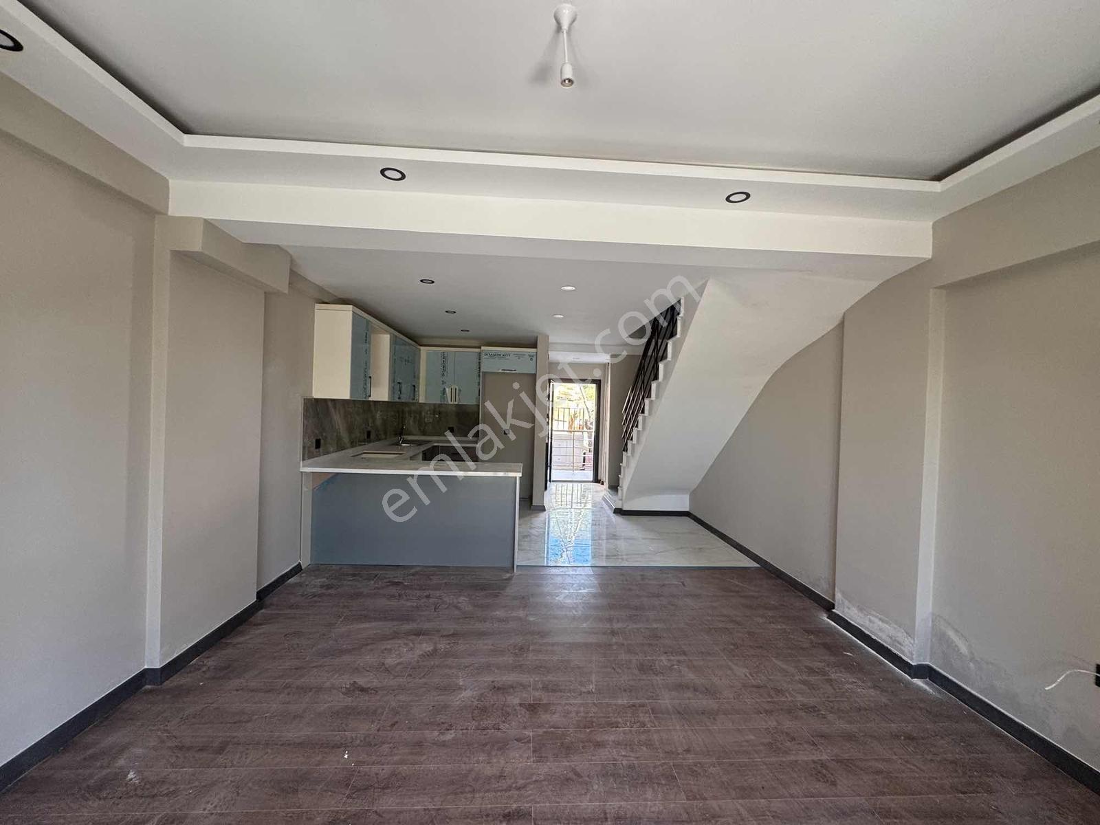 Güçlü Kardeşler Altınolukta 3+1 Bahçeli Lüks Villa - Görsel 30