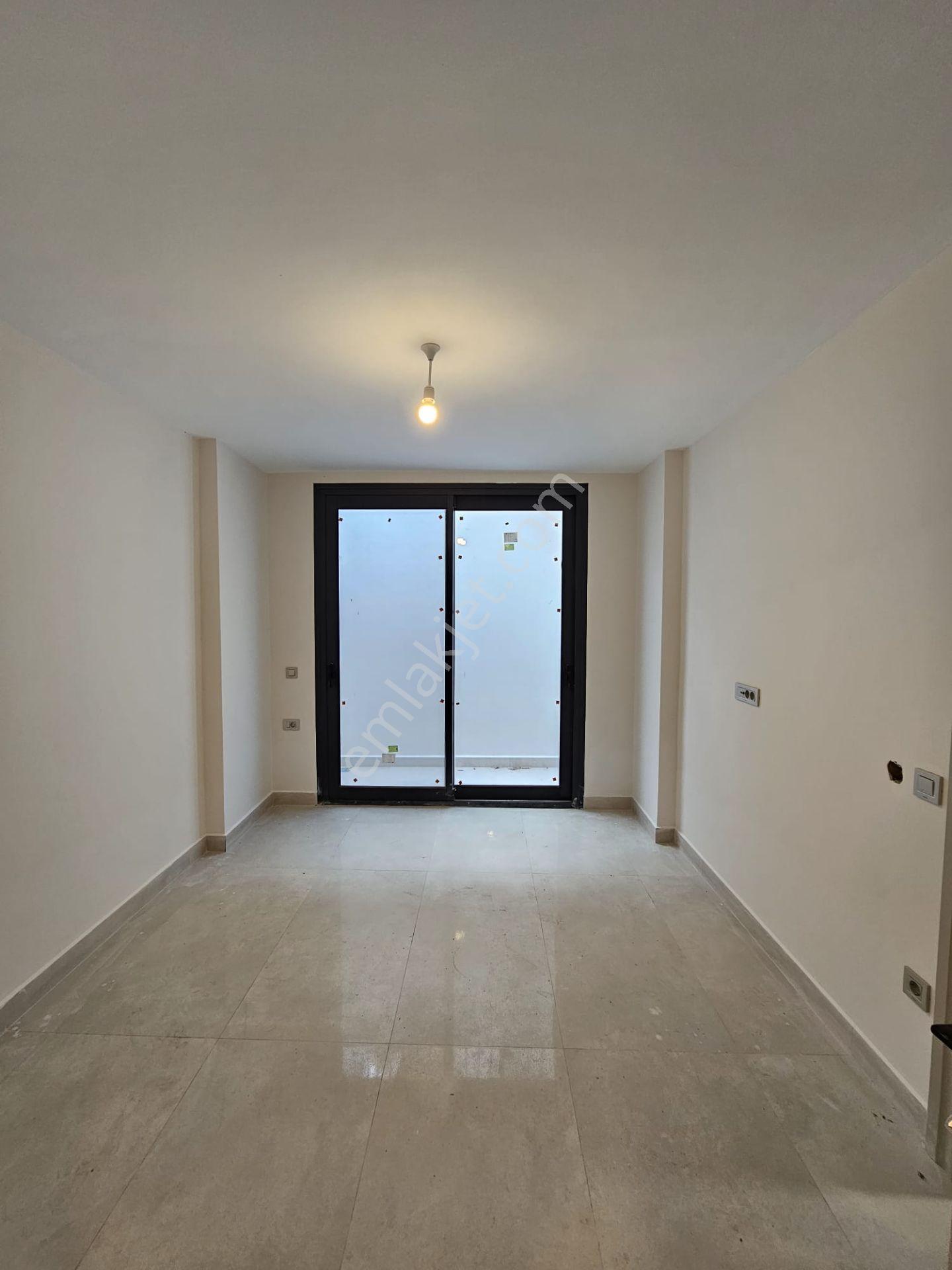 Ortakent'te Geniş Arsalı Kapalı Garajlı Havuzlu Villa ! - Görsel 19