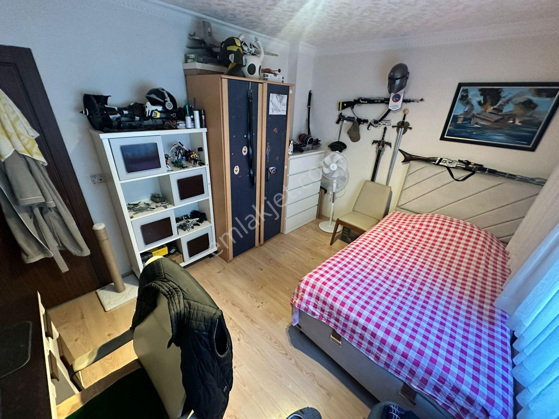 Aşağı Eğlence Yakını Orta Kat Ön Cephe 3+1 Çift Banyo + Kiler - Görsel 15