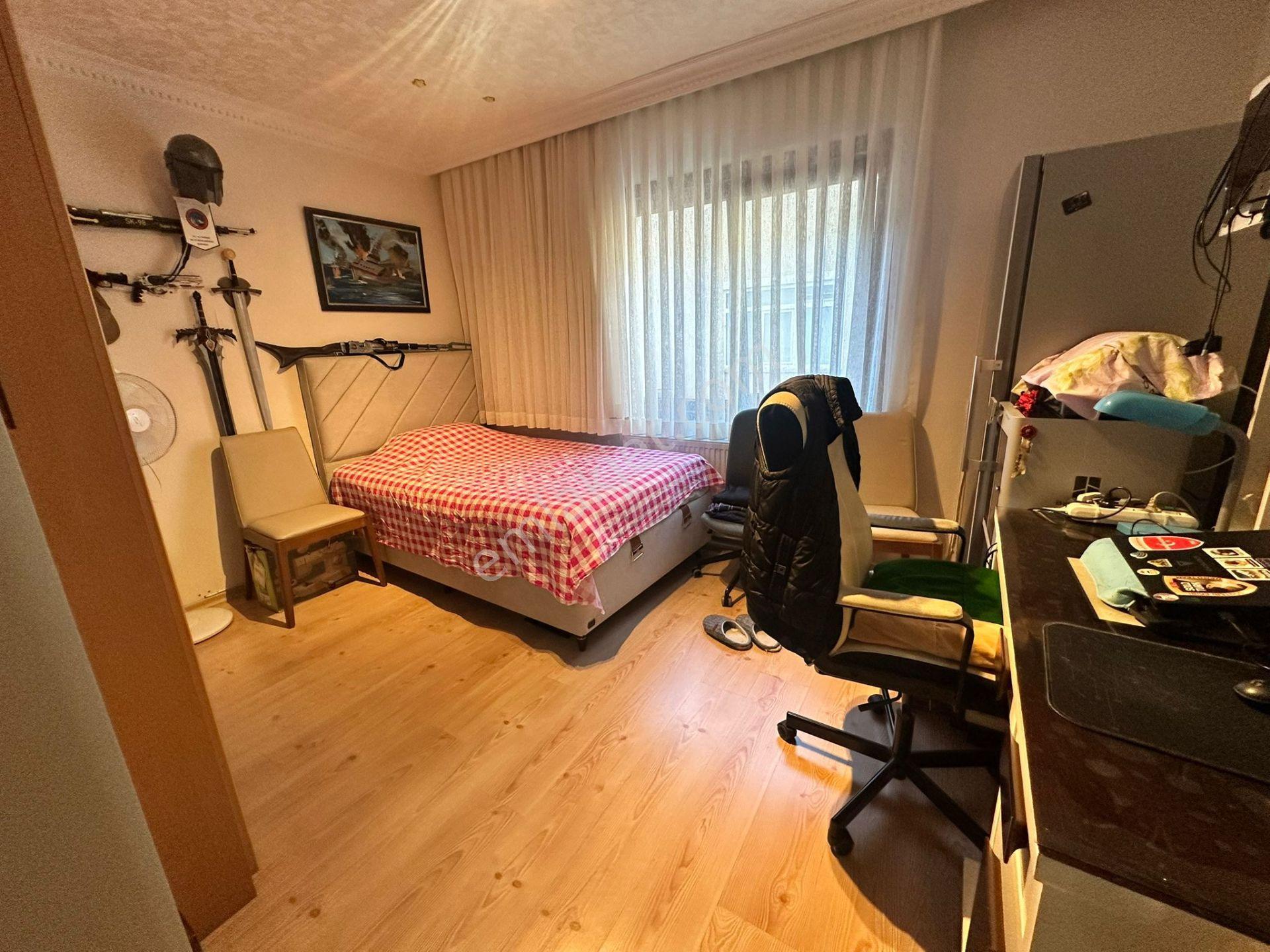 Aşağı Eğlence Yakını Orta Kat Ön Cephe 3+1 Çift Banyo + Kiler - Görsel 16
