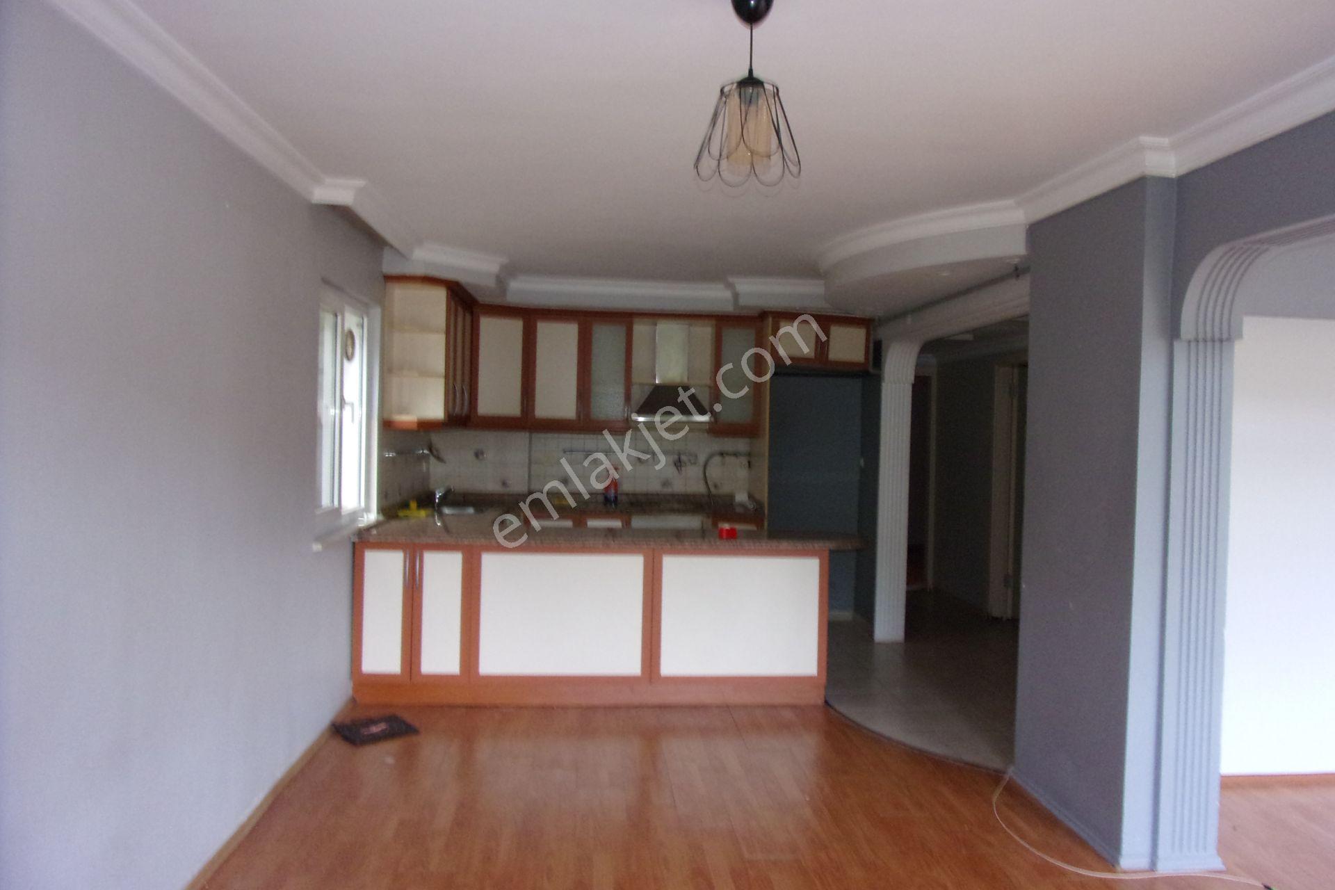 Tarabya Sanatçılar Sitesinde 2+1 100 Metrekare Kıralık Daire - Görsel 9