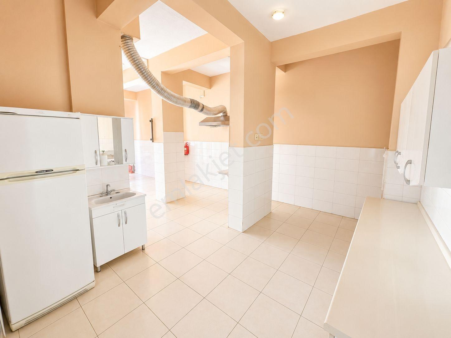 Konak Eşrefpaşa Cadde Yakını Kiralık Dükkan 60 M2 - Görsel 16