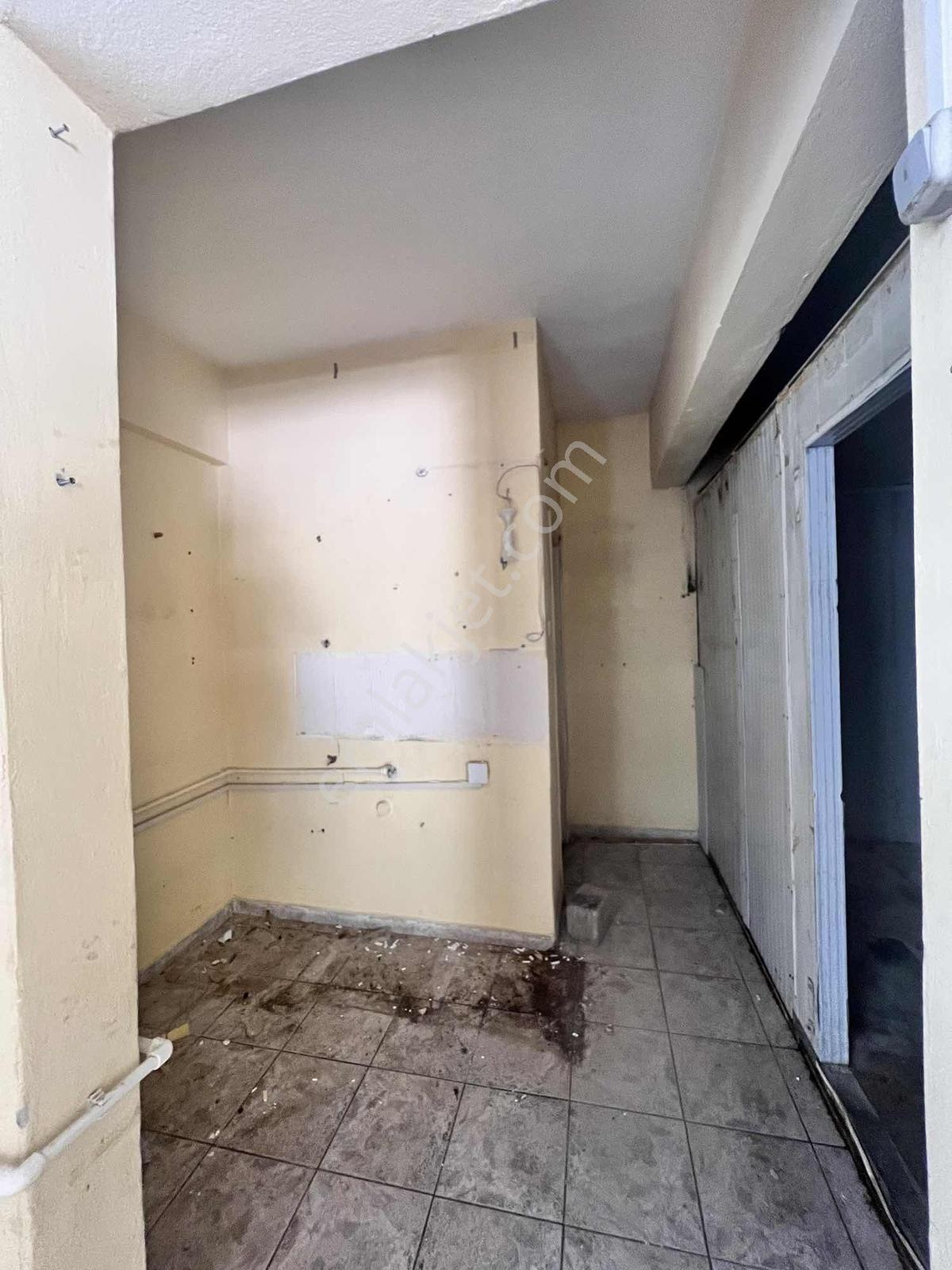 Uncalı Siteler Mahallesinde Ara Ve Ana Caddeye Parlel Dükkan - Görsel 11