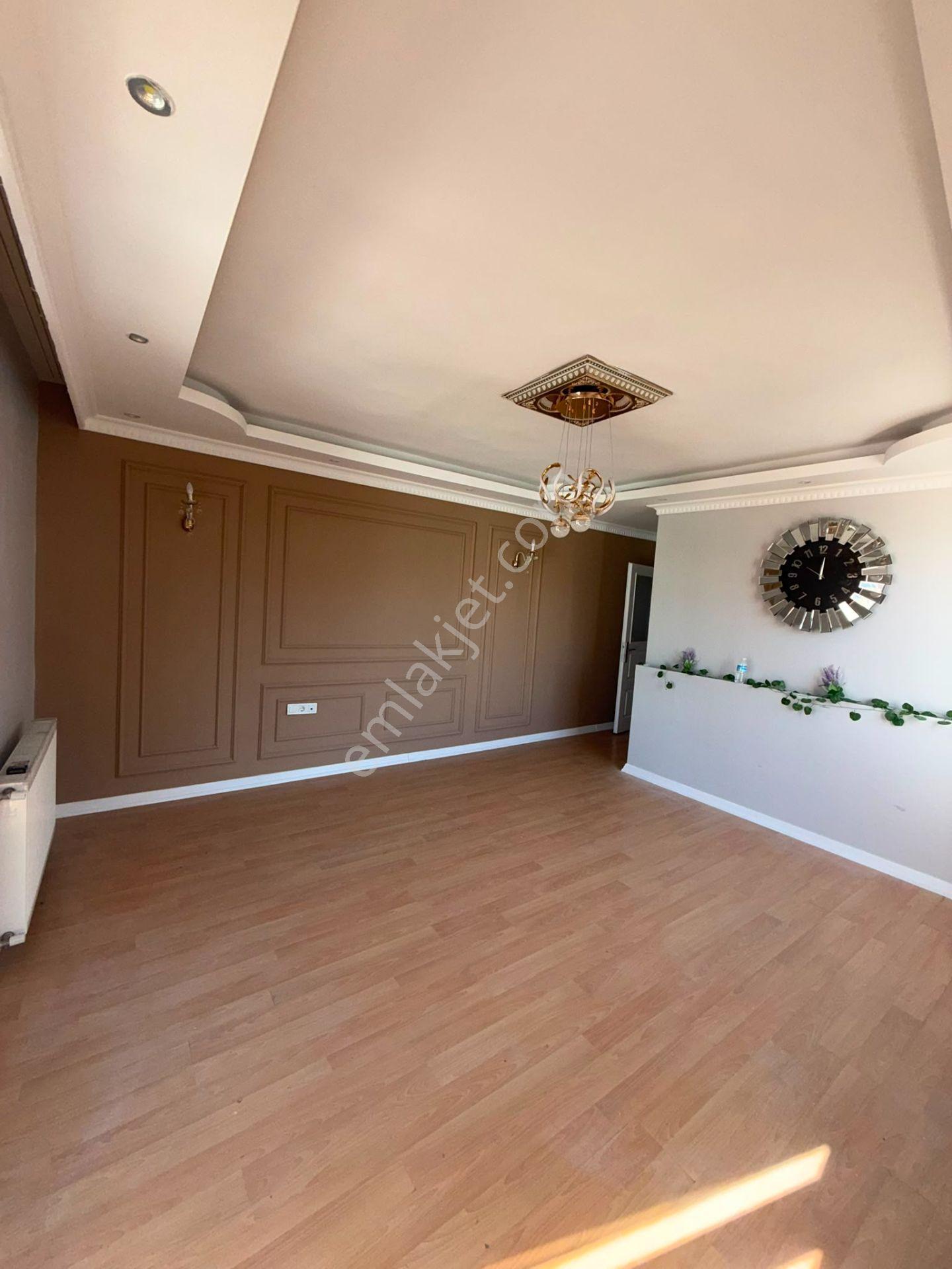 Esenyurt Yenikent Mahallesi’nde Kiralık 2+1 | Çift Balkonlu | 5. Kat | Ferah Ve Aydınlık Daire - Görsel 6