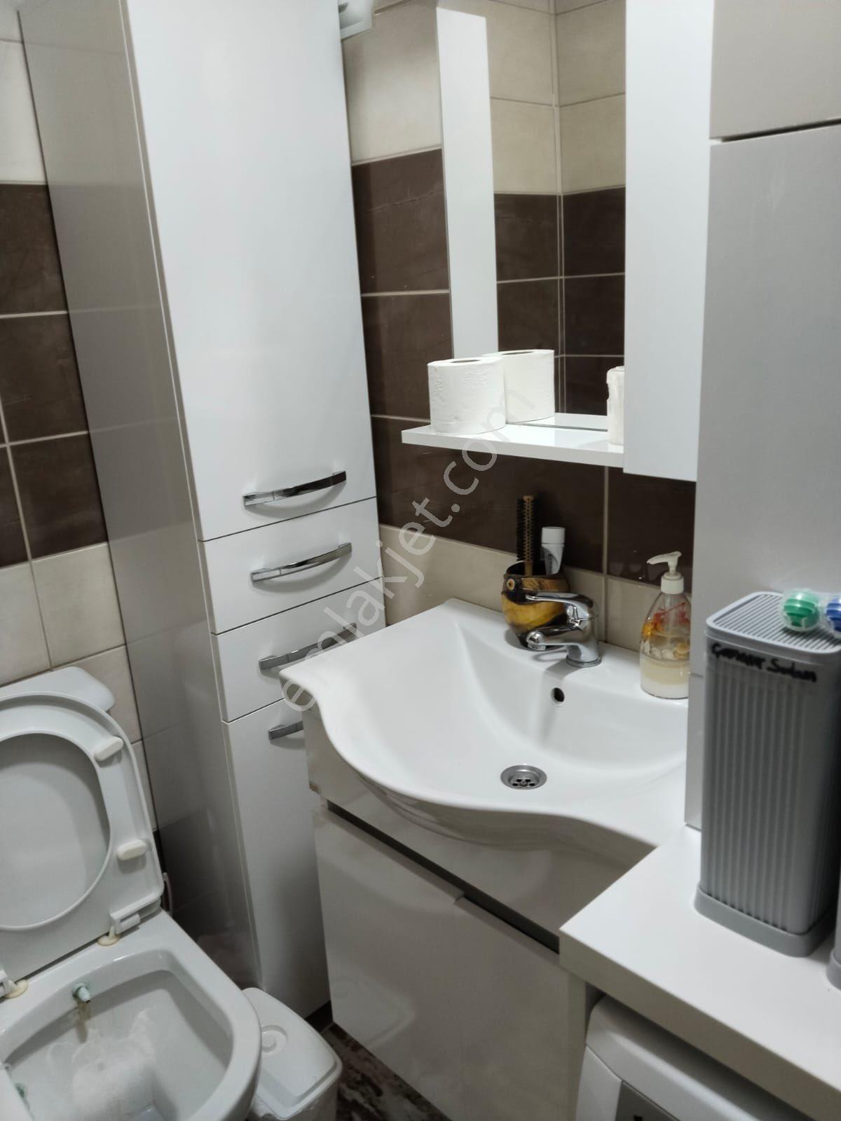 Erdek Sahil Mahallesinde Havuzlu Denize 100 Metre Site İçinde Satılık 2+1 Daire - Görsel 19