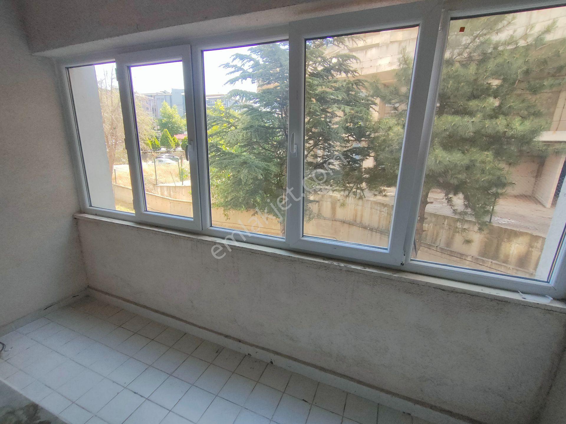 Remax Landden Avm'lerin Dibinde Geniş Ve Ferah 3+1 Kiralık Daire - Görsel 29