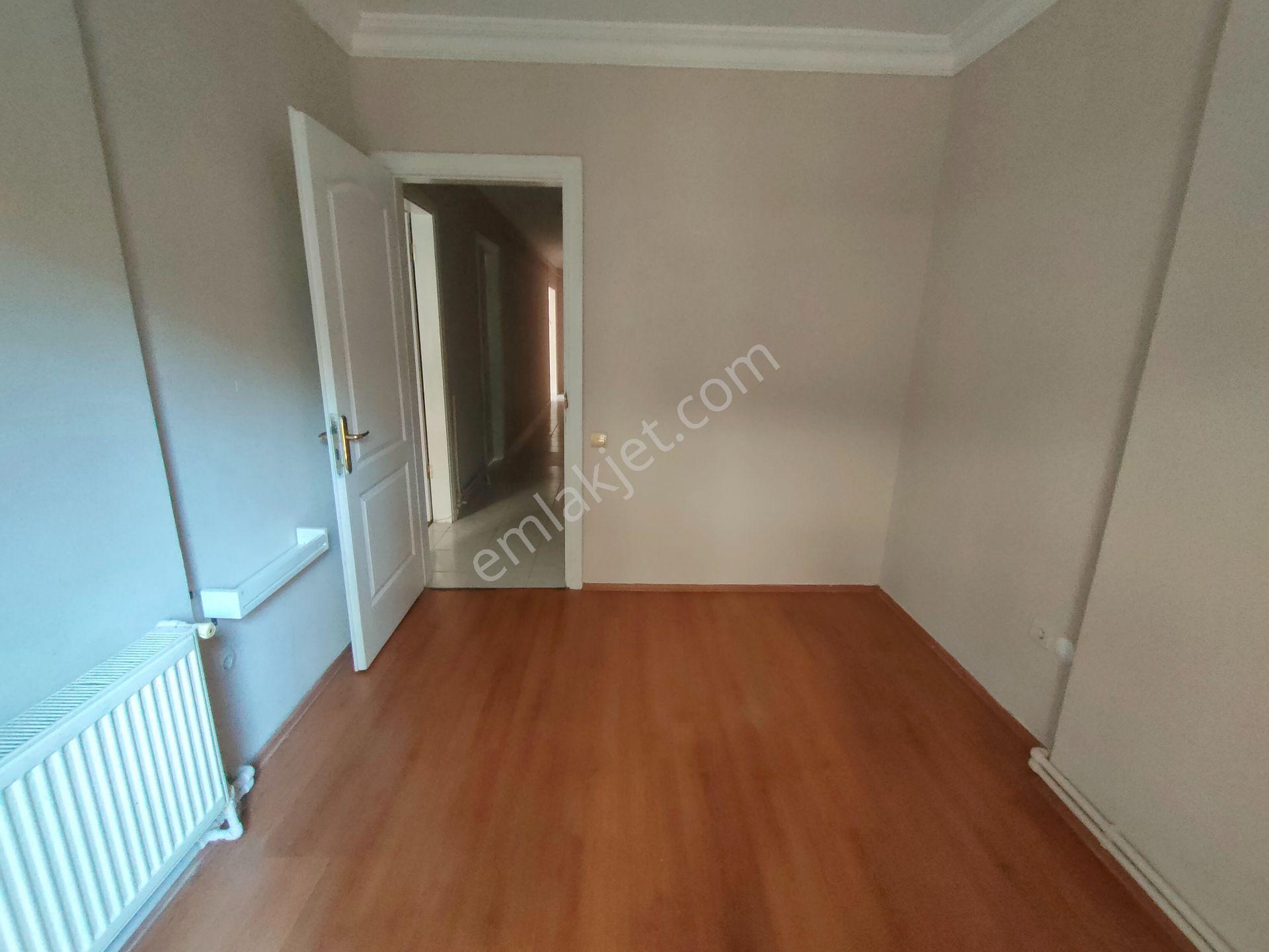 Remax Landden Avm'lerin Dibinde Geniş Ve Ferah 3+1 Kiralık Daire - Görsel 22