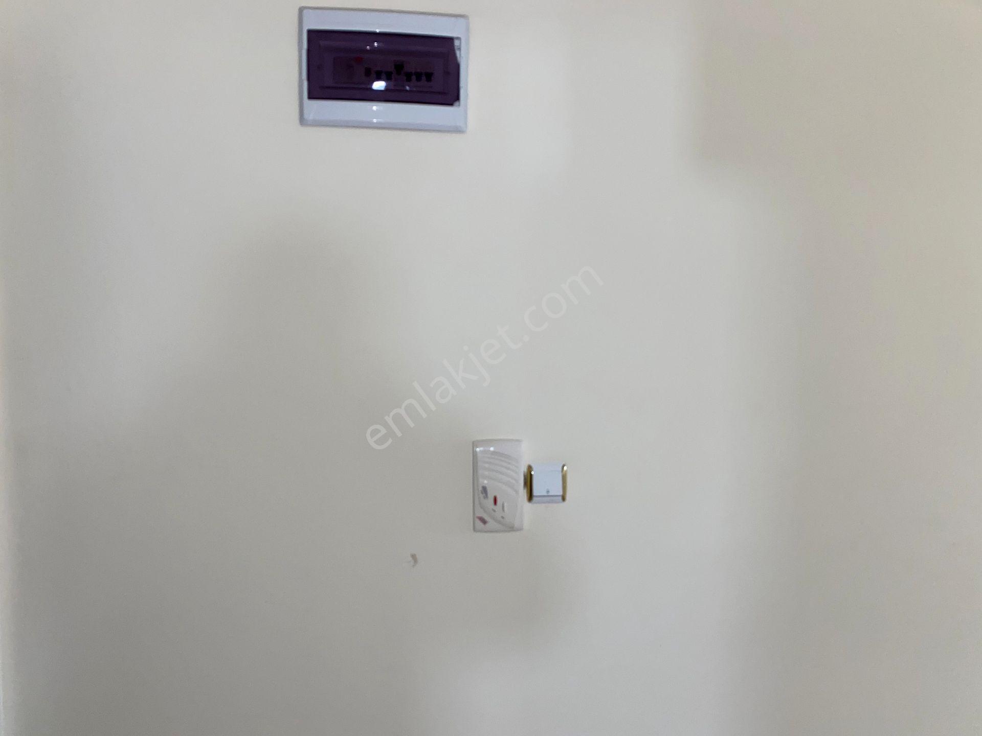 Korkuteli Yeni Mahalle'de Ana Cadde Üzerinde Geniş 2+1 Kiralık - Görsel 27