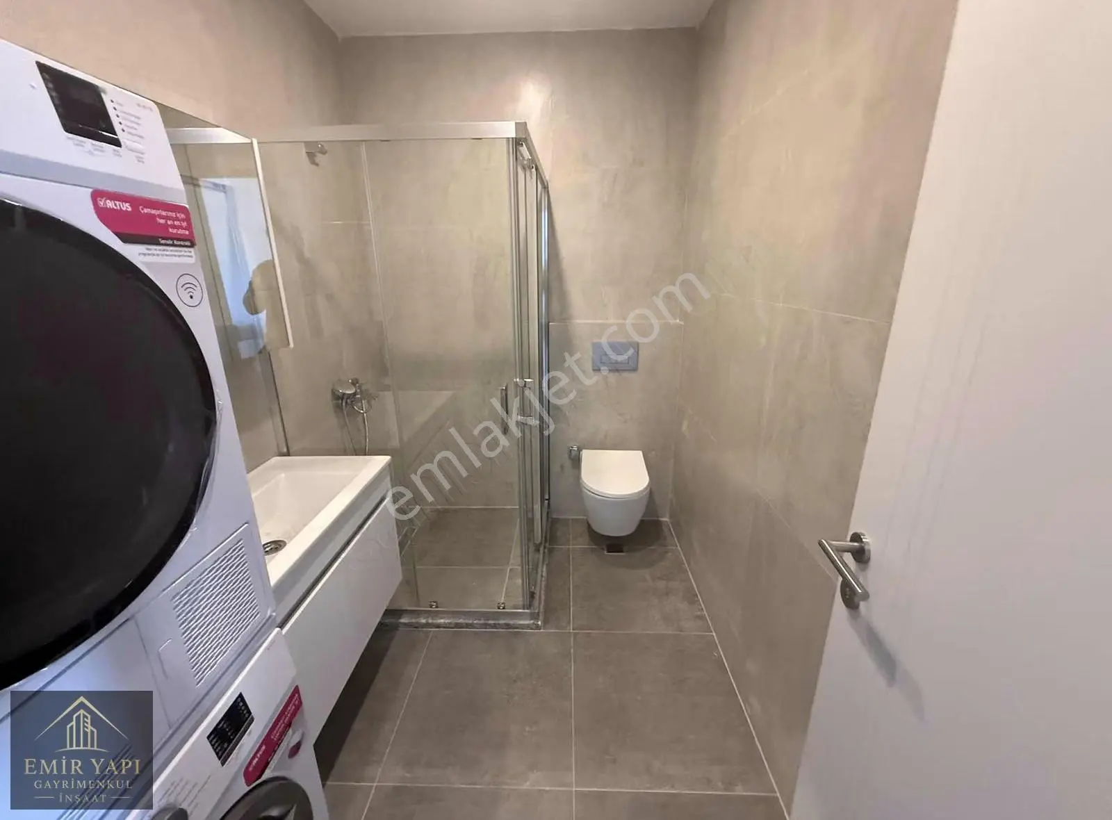 7/24 Güvenlikli Otoparklı Site Full Sıfır Eşyalı 1+1 Lüks Daire - Görsel 4