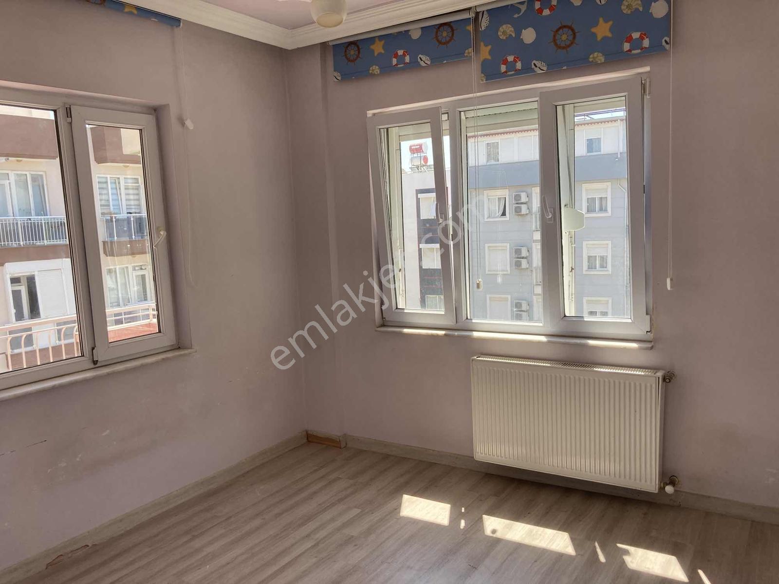 Gülveren Mahallesinde Geniş Ve Ferah 3+1 Kiralık Daire ! - Görsel 15