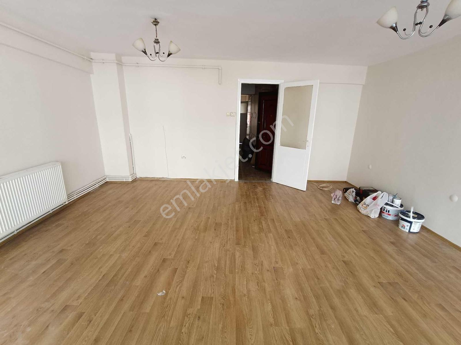 Yeşilyurt Ordu Caddesi Yakını 3+1 Kiralık Daire - Görsel 9