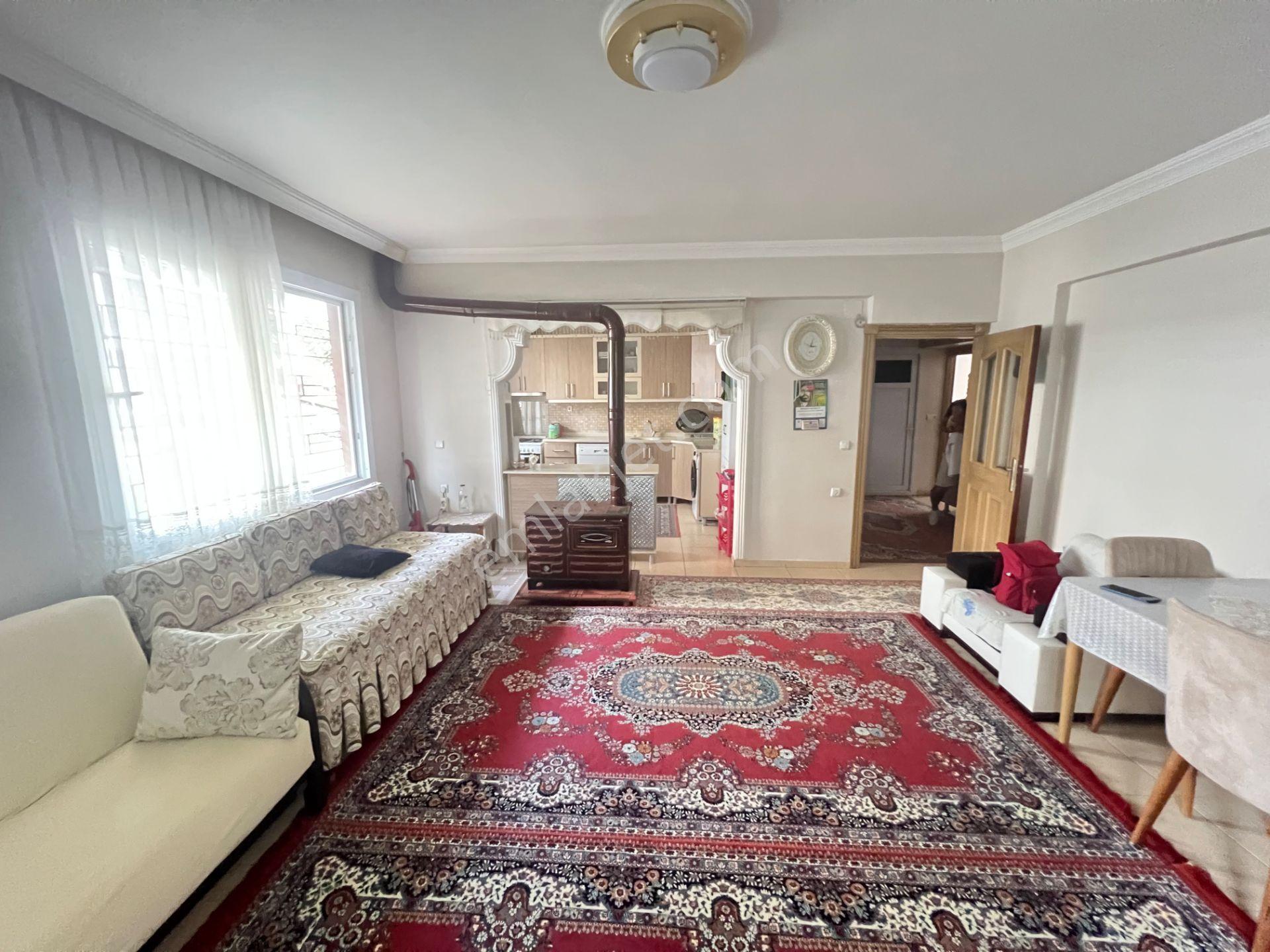 Prestij'den Aydınlıkevler'de Forum Civarı Temiz 3+1 Daire - Görsel 5