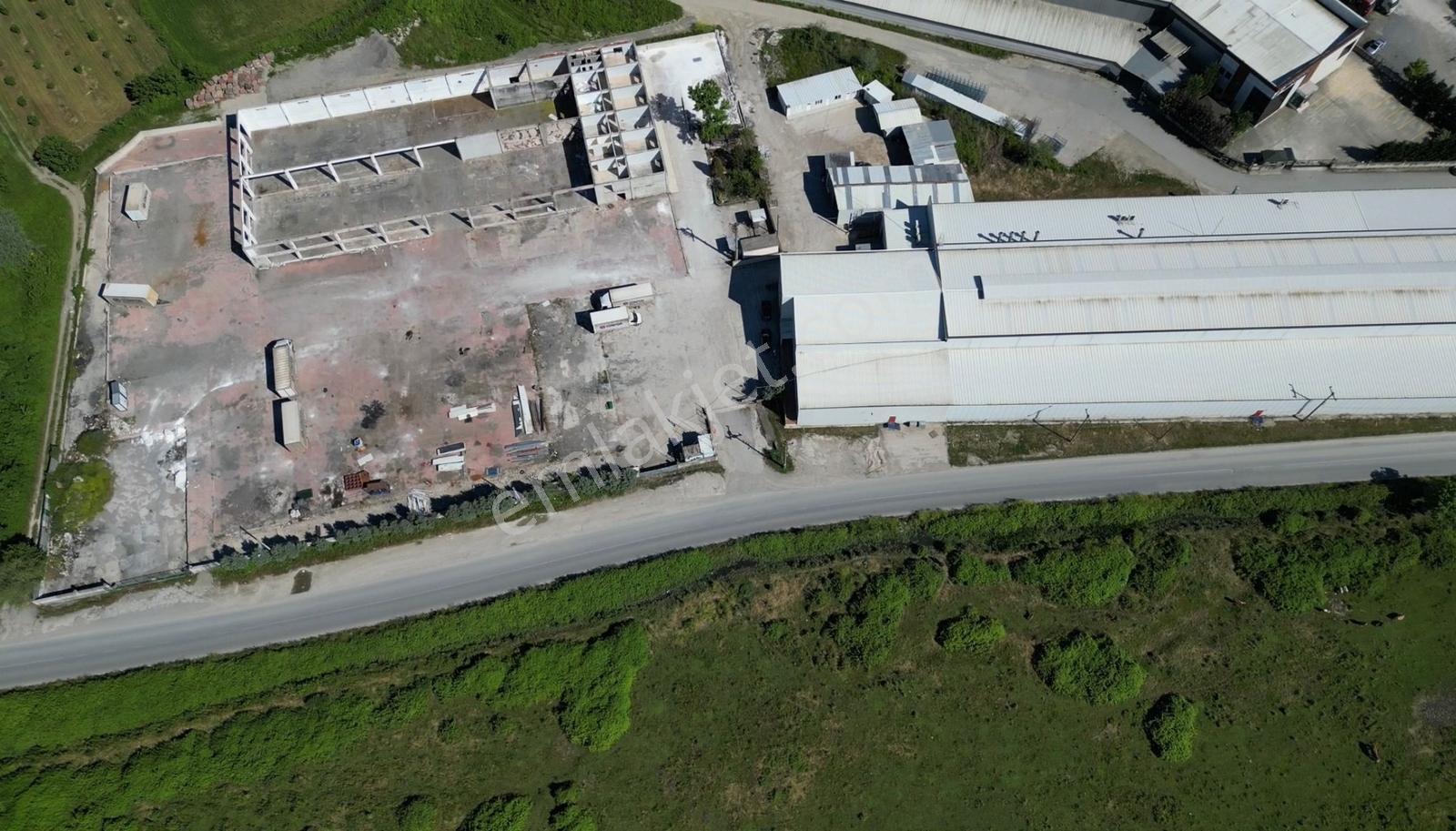 Erenler De Satılık 10.320 M2 Sanayi Arsası