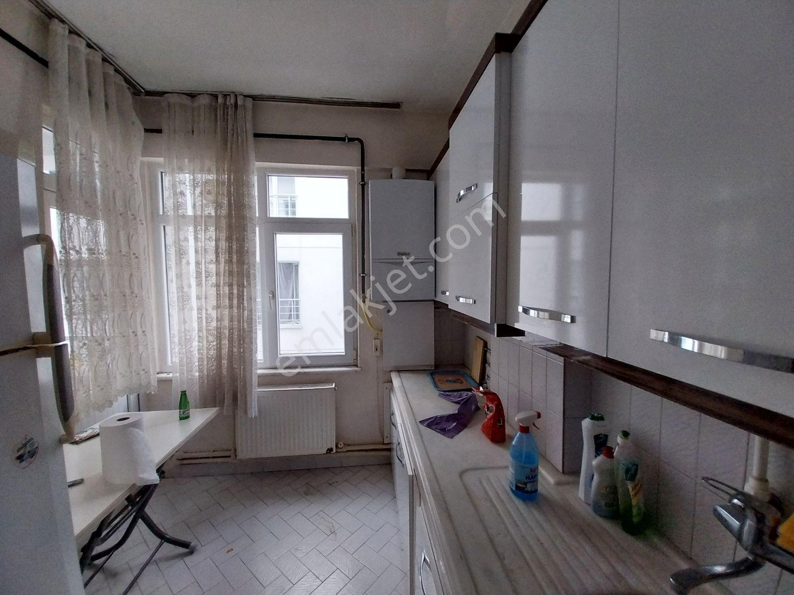İzyap'tan Şarkiye'de Kiralık 3+1 Mantolamalı Güney Cephe Daire - Görsel 9