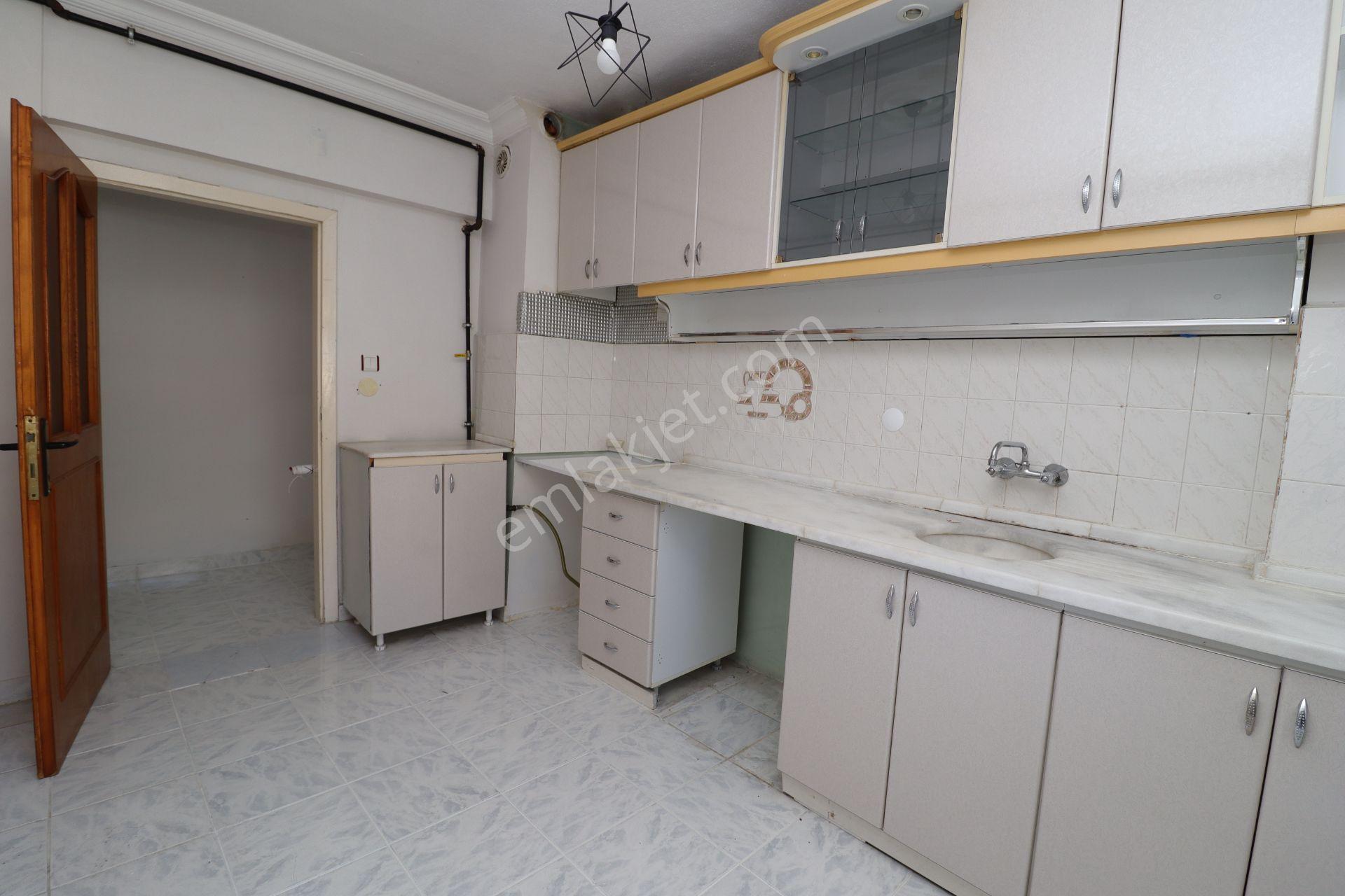 Akif'ten Sincan Tapu Müd.arkasında Sitede Ara Kat 3+1 Kiralık Daire - Görsel 4