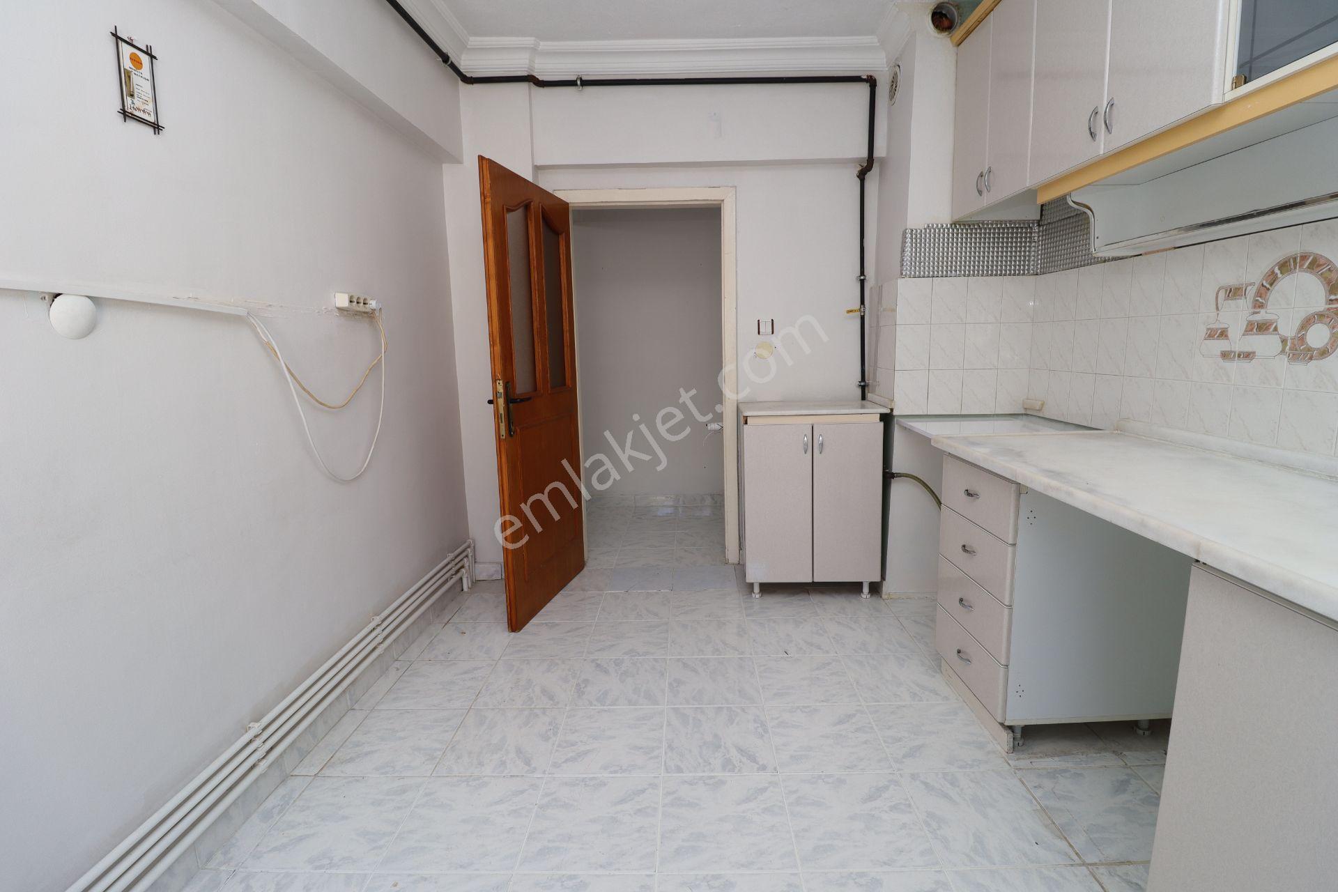 Akif'ten Sincan Tapu Müd.arkasında Sitede Ara Kat 3+1 Kiralık Daire - Görsel 5