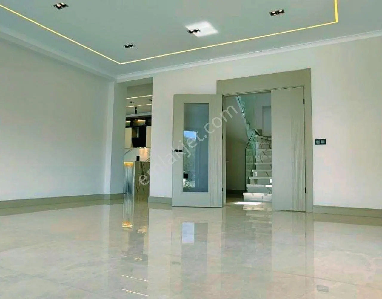 Uytundan Gürede Müstakil Yüzme Havuzlu 3+1 Ultralüks Villa - Görsel 3