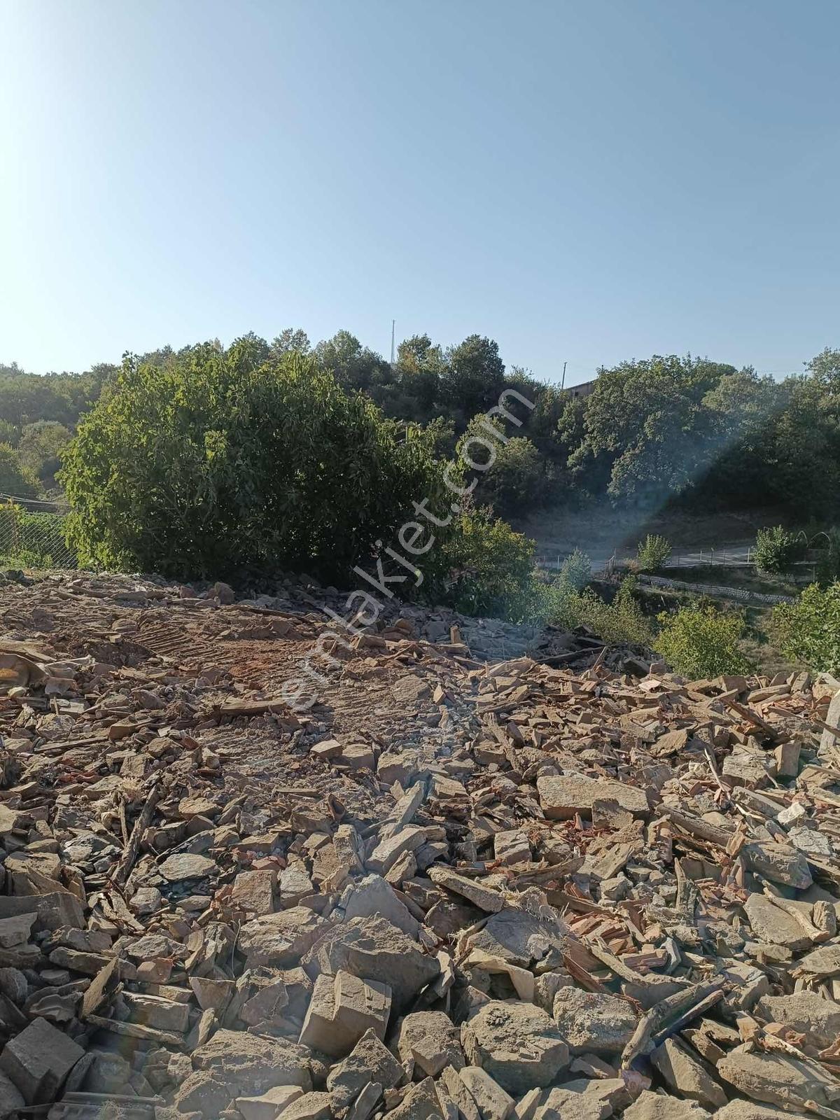 Dağyeniköy'de Konut İmarlı Arsa