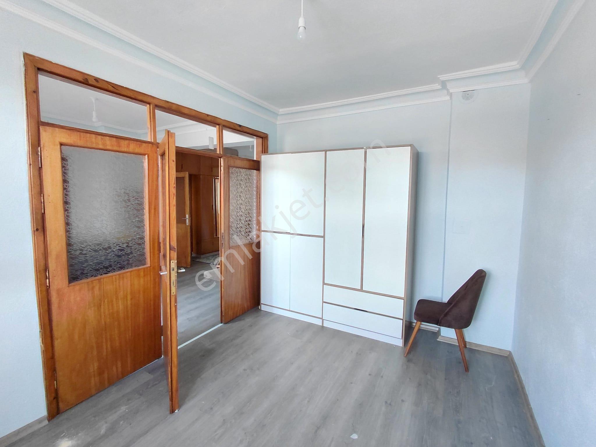 Emrah Çiftci'den Selçuklu Binkonutlar Mah.otogar Yanı Eşyalı 3+1 Kiralık Daire - Görsel 18