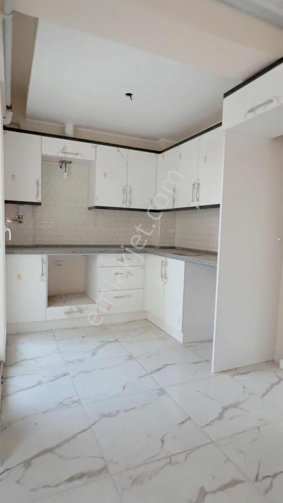 Yeni Mahallede Sıfır 2+1 Yerden Isıtmalı Asansörlü Kiralık Daire - Görsel 10