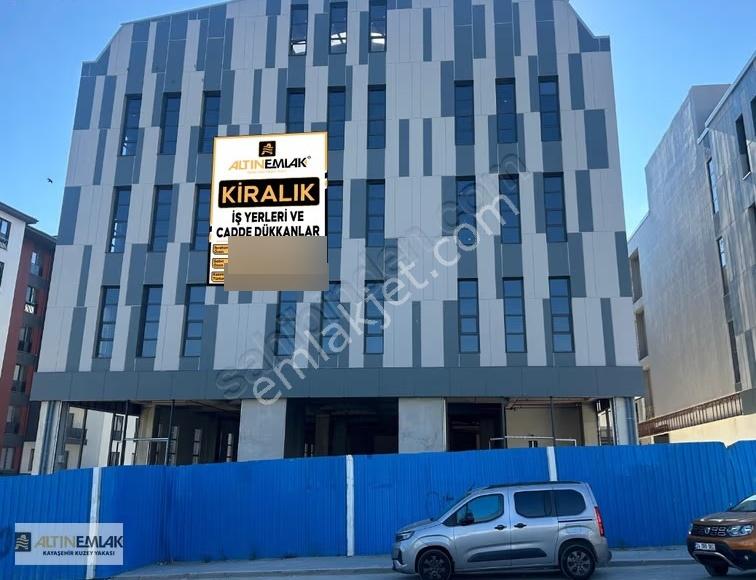 İkitelli Eşbah Plus Sanayi Projesinde Kiralık 783 M2 Dükkan