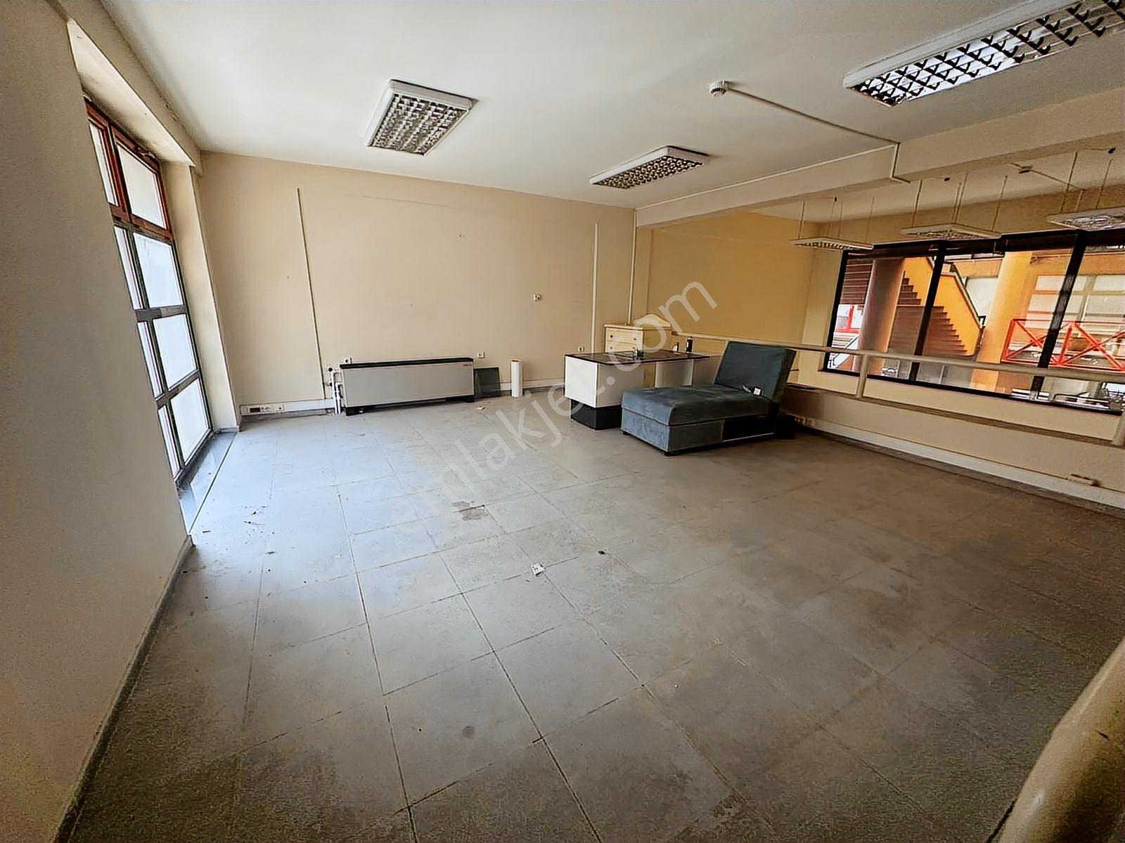 Tekstilkent Emlak'tan Kademeli Cadde'de 180 M2 Kiralık İş Yeri - Görsel 19