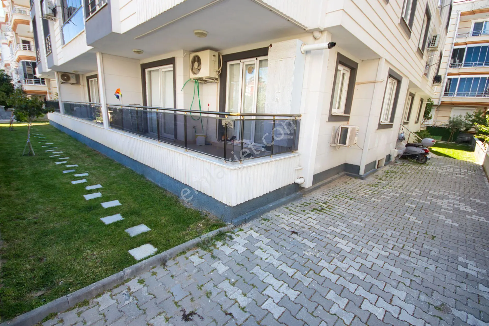 Aktiften Akçay'da Satılık Görseline Hayran Kalacağınız Arakat Ön Cephe 1+1 Daire - Görsel 3
