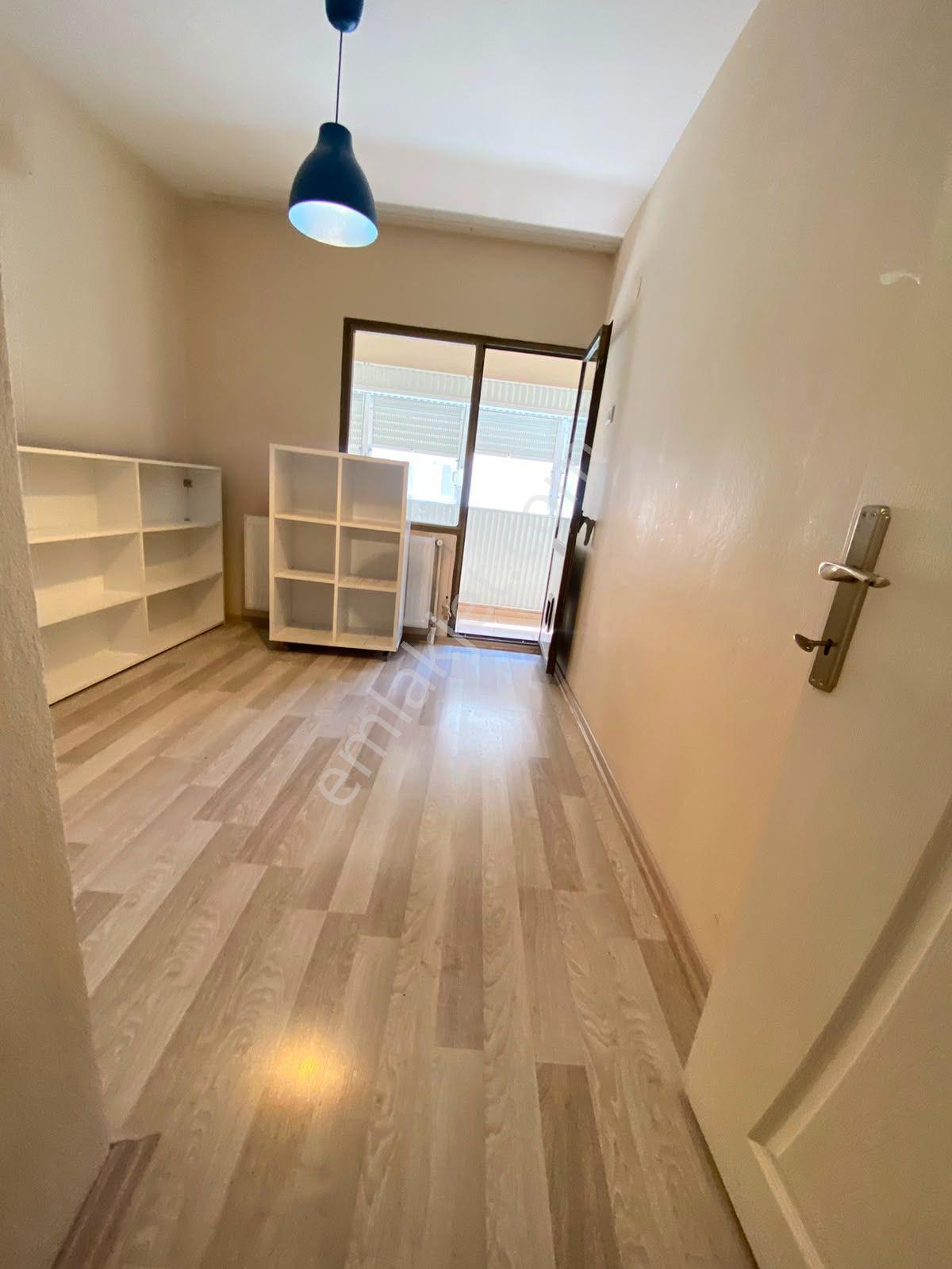 Alsancak Fuarın Dibinde 3+1 110m2 Dgazlı Arakat Asansörlü Kiralık Daire - Görsel 15