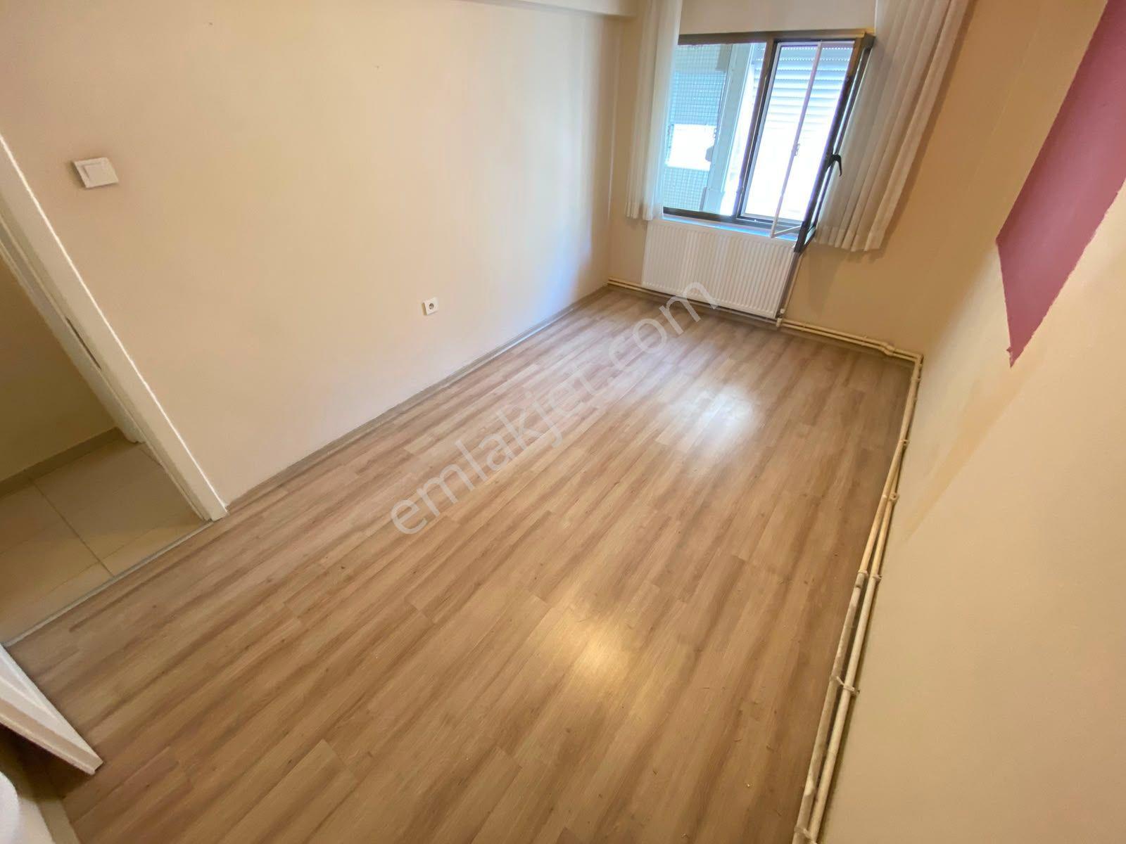 Alsancak Fuarın Dibinde 3+1 110m2 Dgazlı Arakat Asansörlü Kiralık Daire - Görsel 13