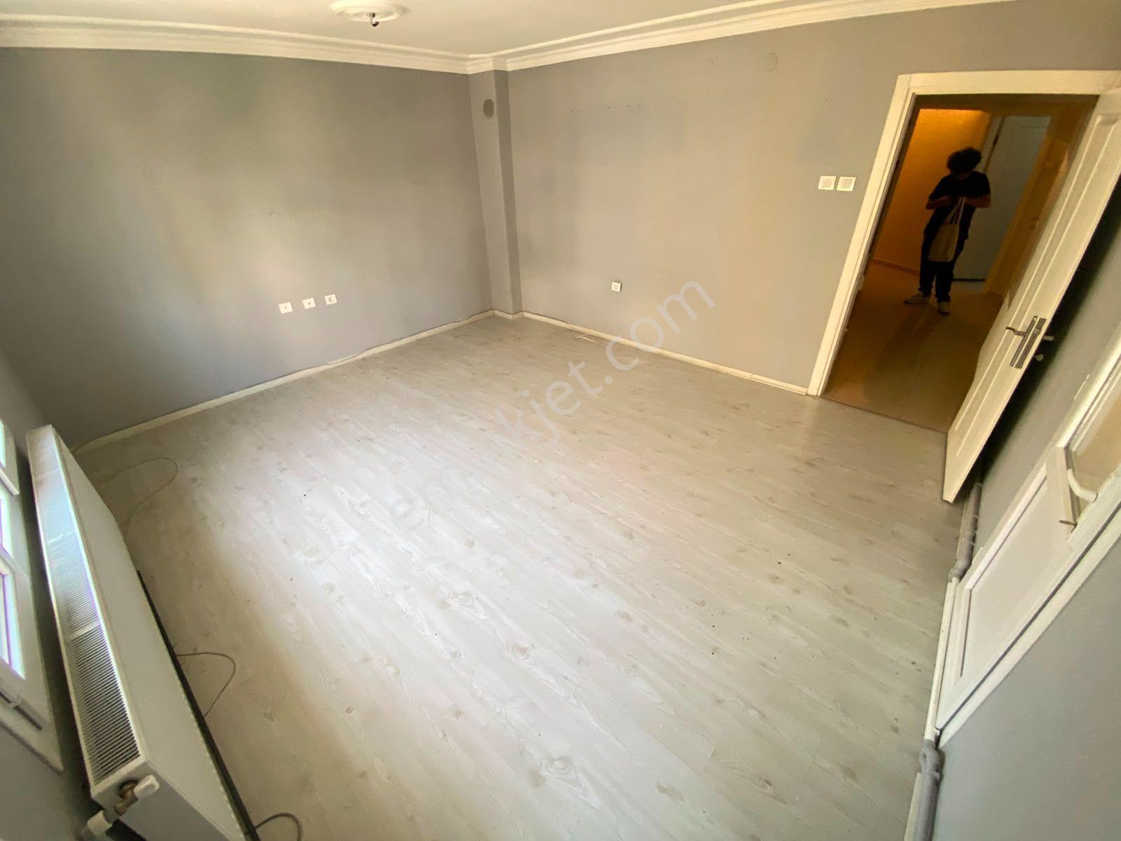 Alsancak Fuarın Dibinde 3+1 110m2 Dgazlı Arakat Asansörlü Kiralık Daire - Görsel 8