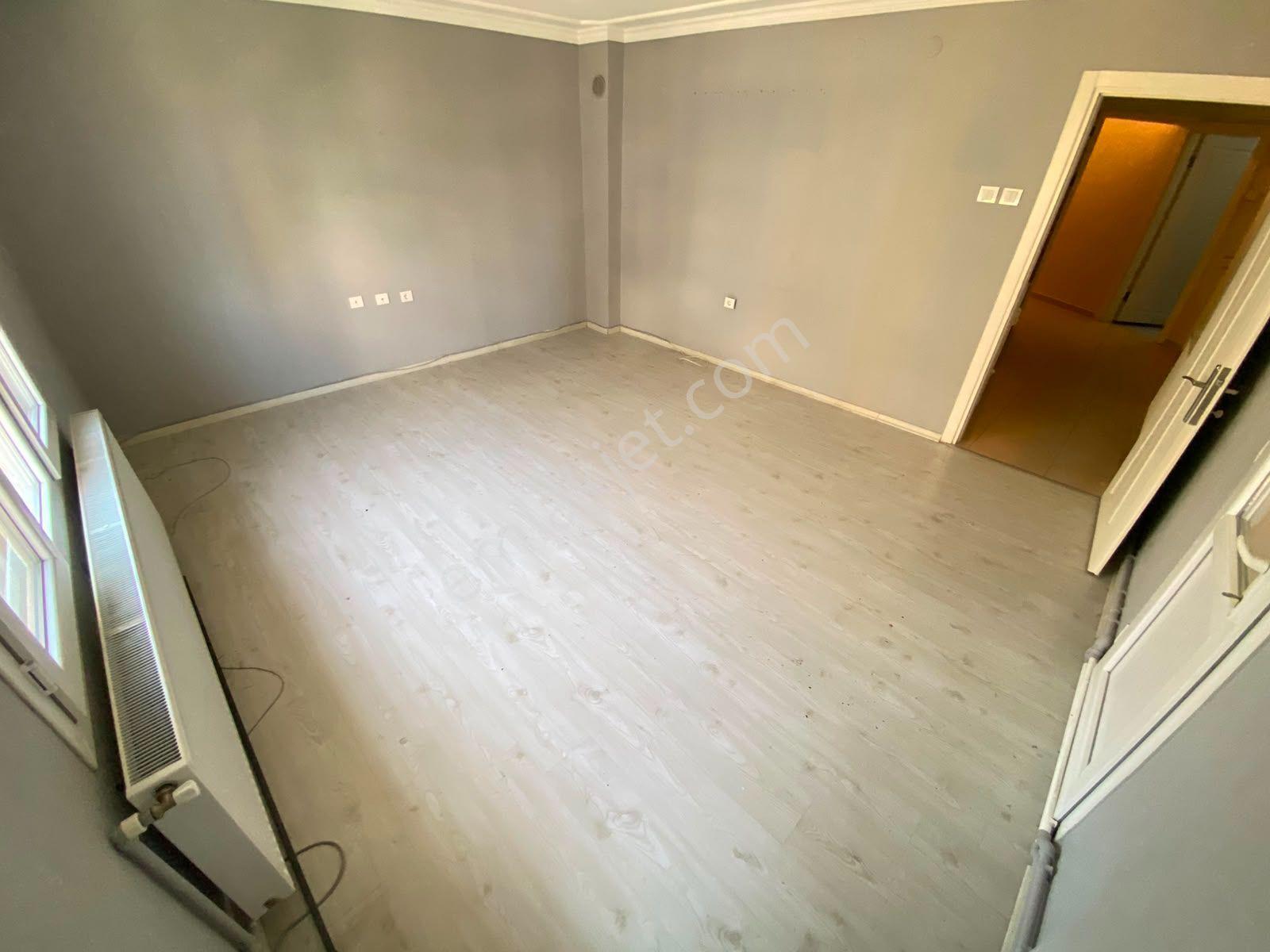 Alsancak Fuarın Dibinde 3+1 110m2 Dgazlı Arakat Asansörlü Kiralık Daire - Görsel 9